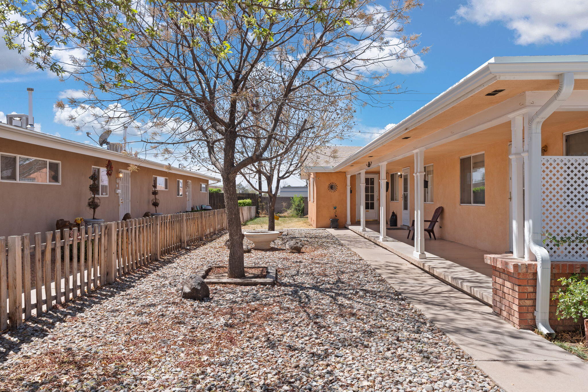 421 CALIFORNIA Street SE