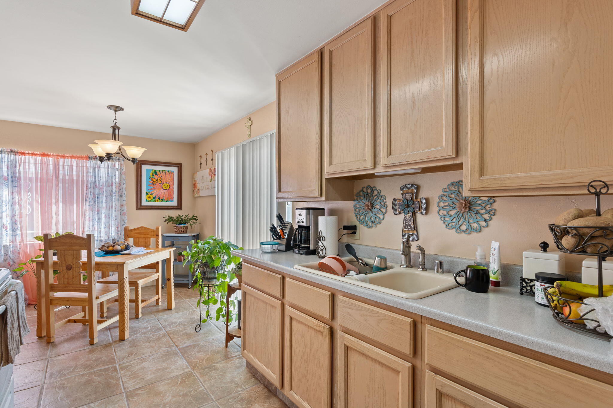 421 CALIFORNIA Street SE