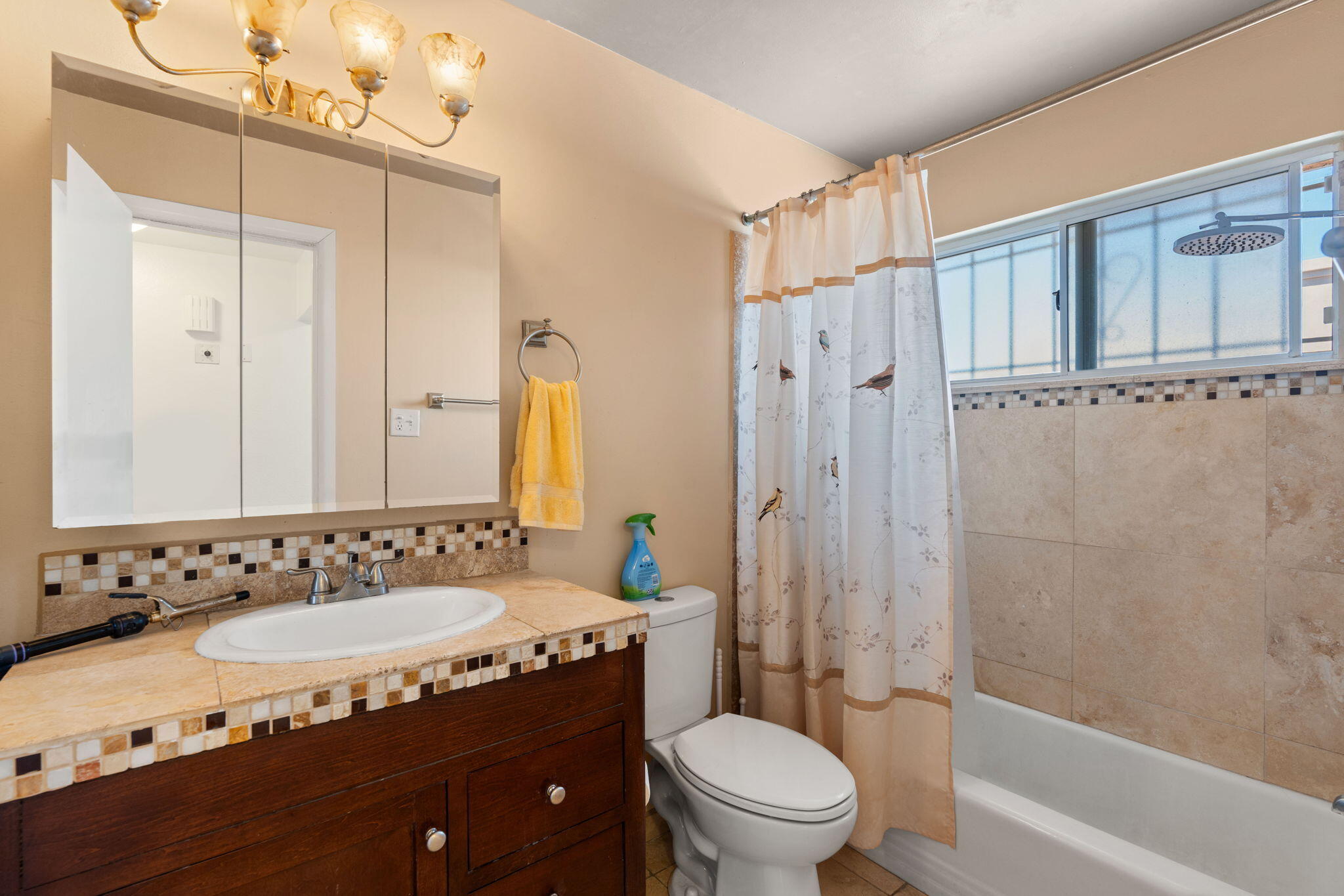 421 CALIFORNIA Street SE