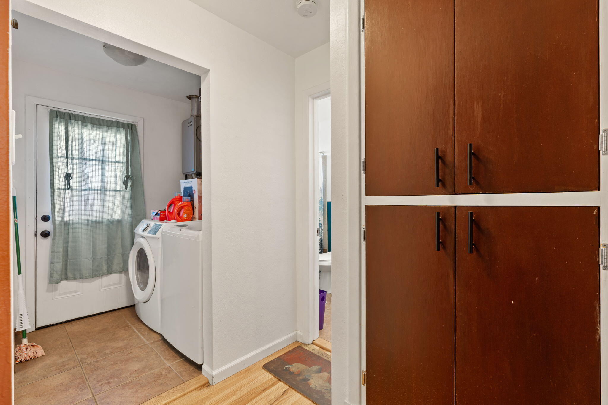 421 CALIFORNIA Street SE