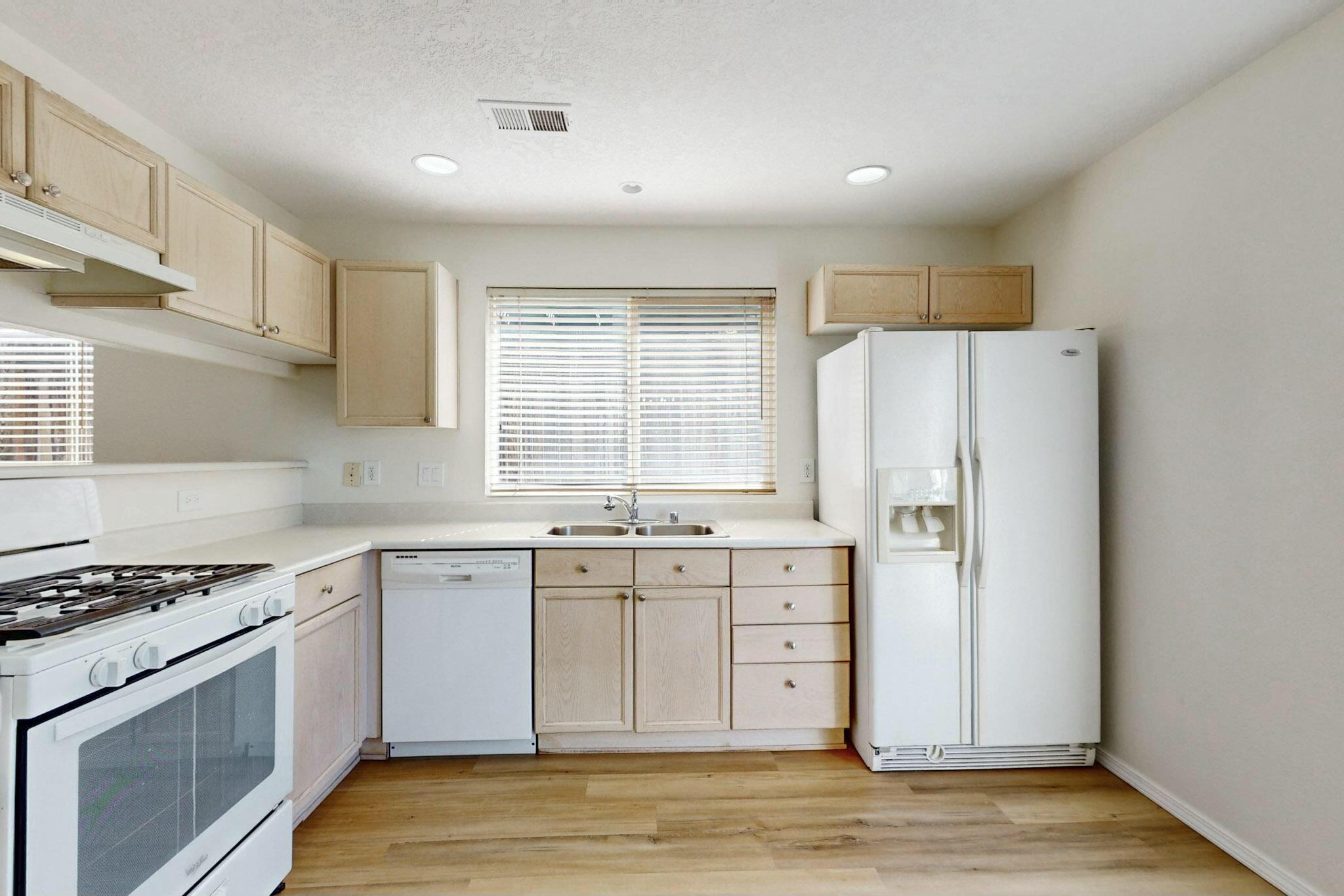 7120 Aquamarine Road NE