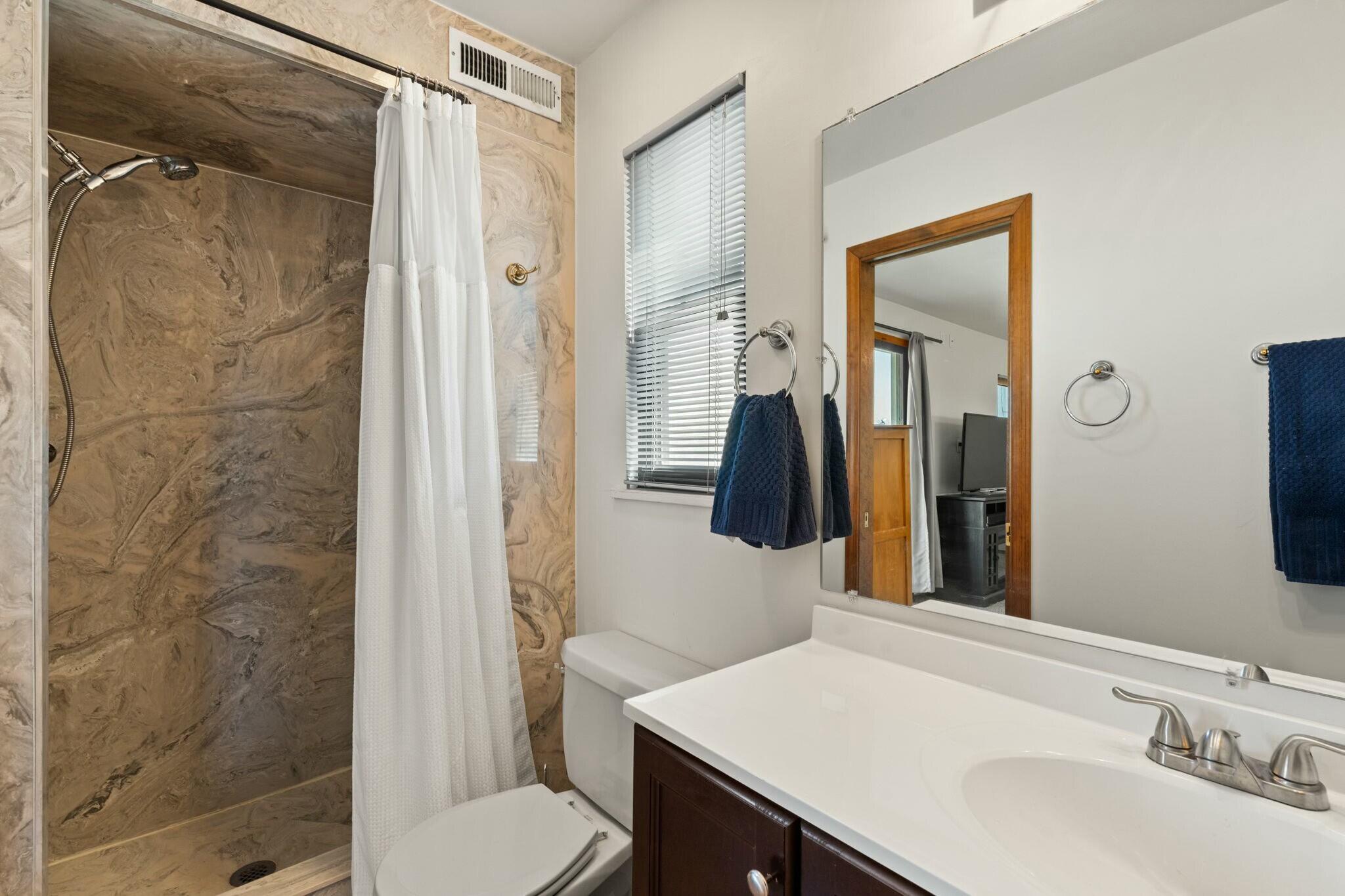 1212 KENTUCKY Street NE