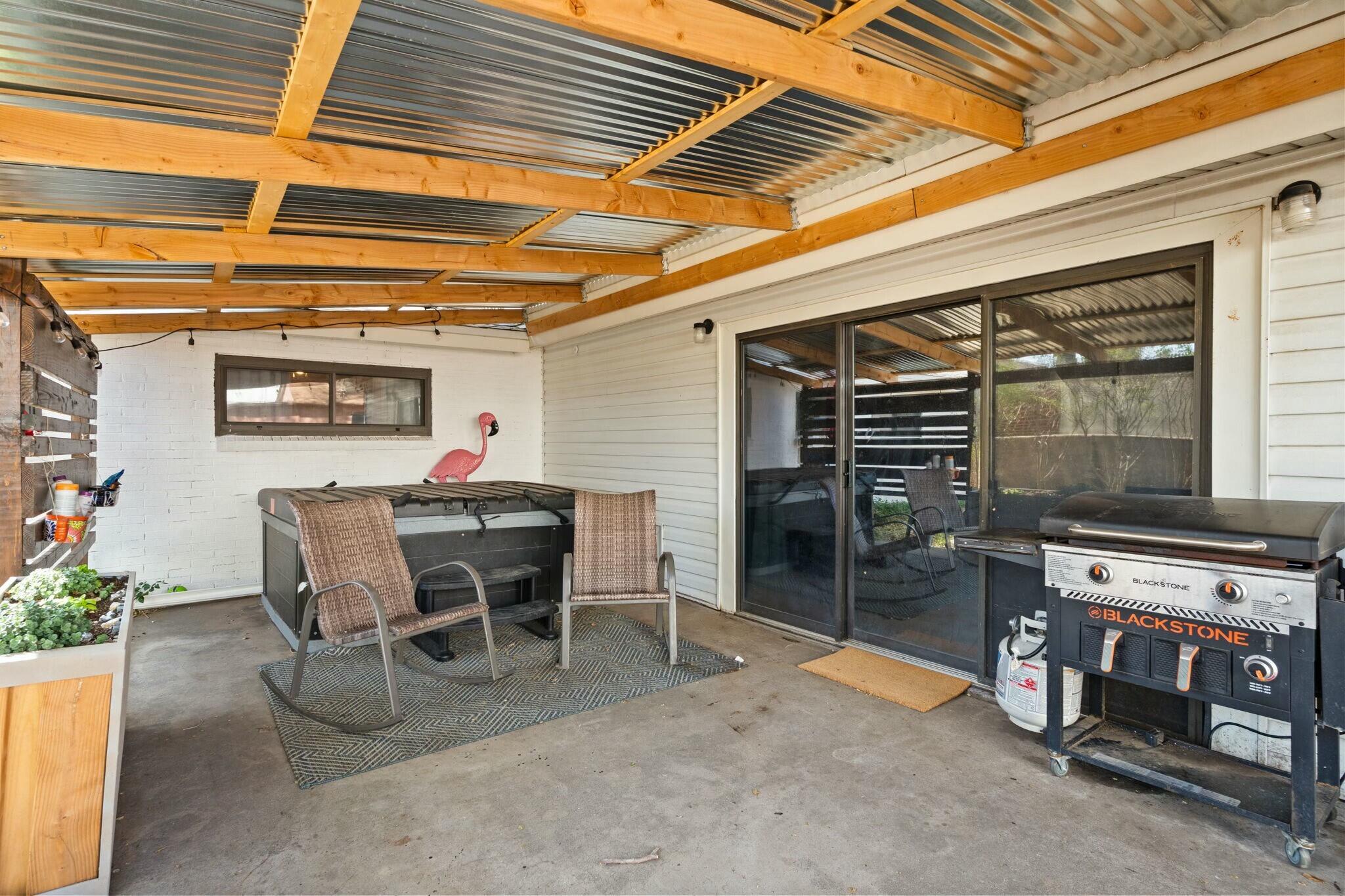 1212 KENTUCKY Street NE