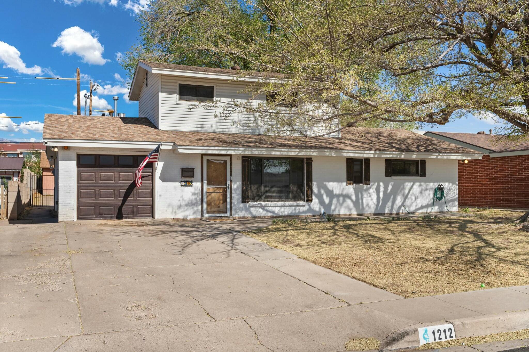 1212 KENTUCKY Street NE