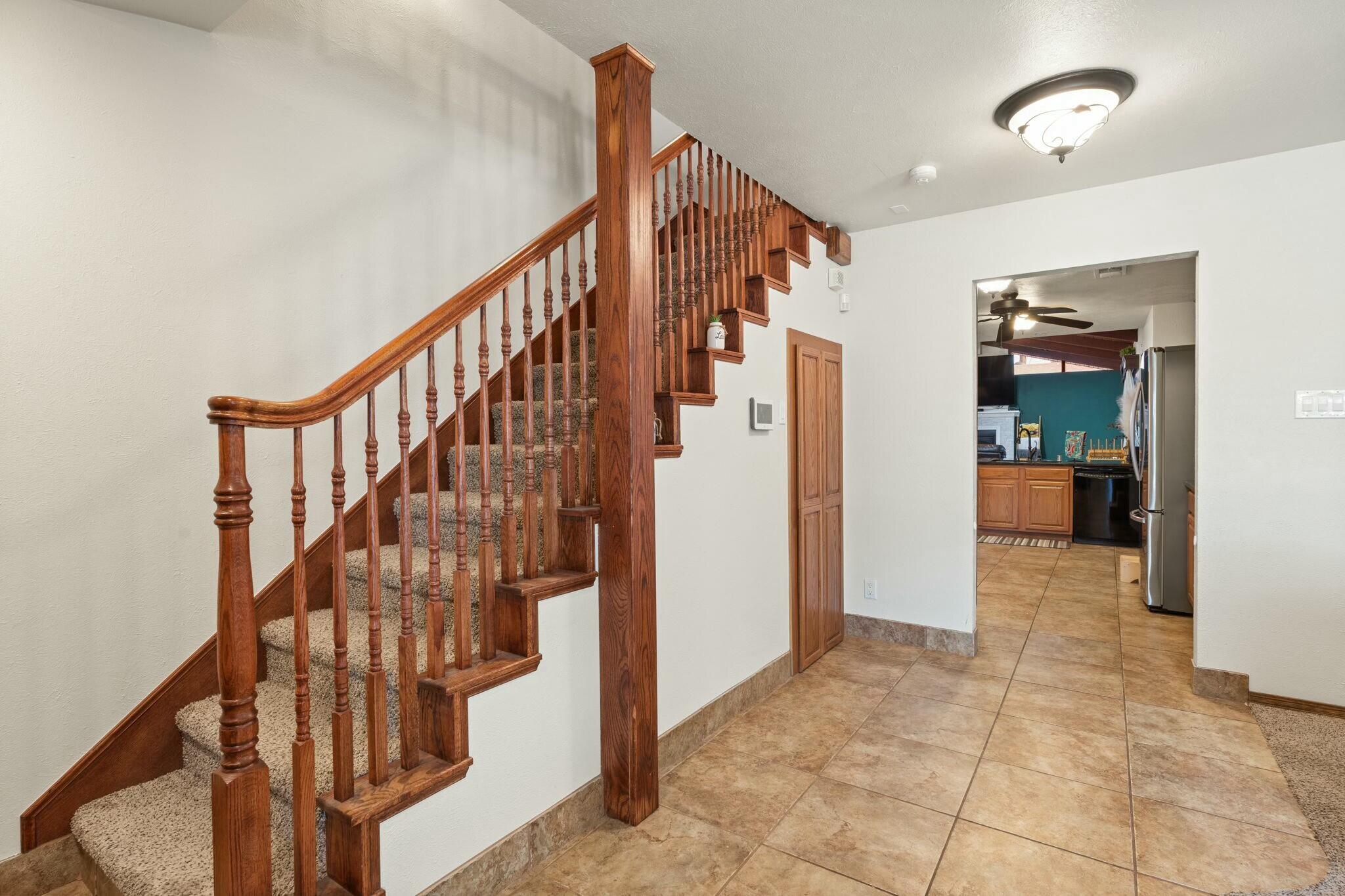 1212 KENTUCKY Street NE