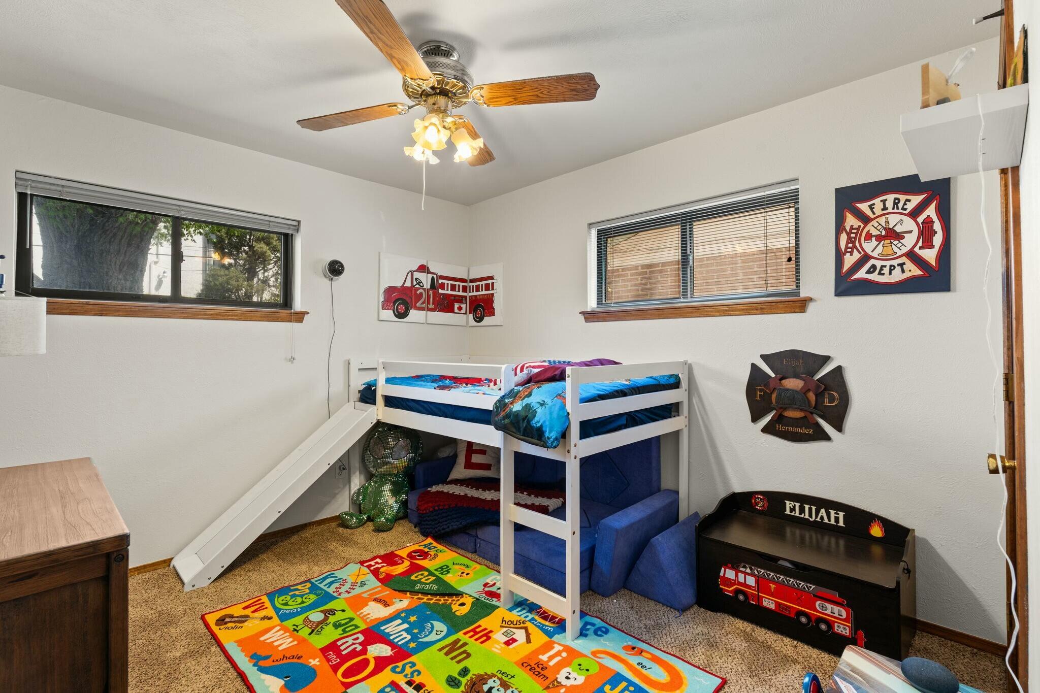 1212 KENTUCKY Street NE