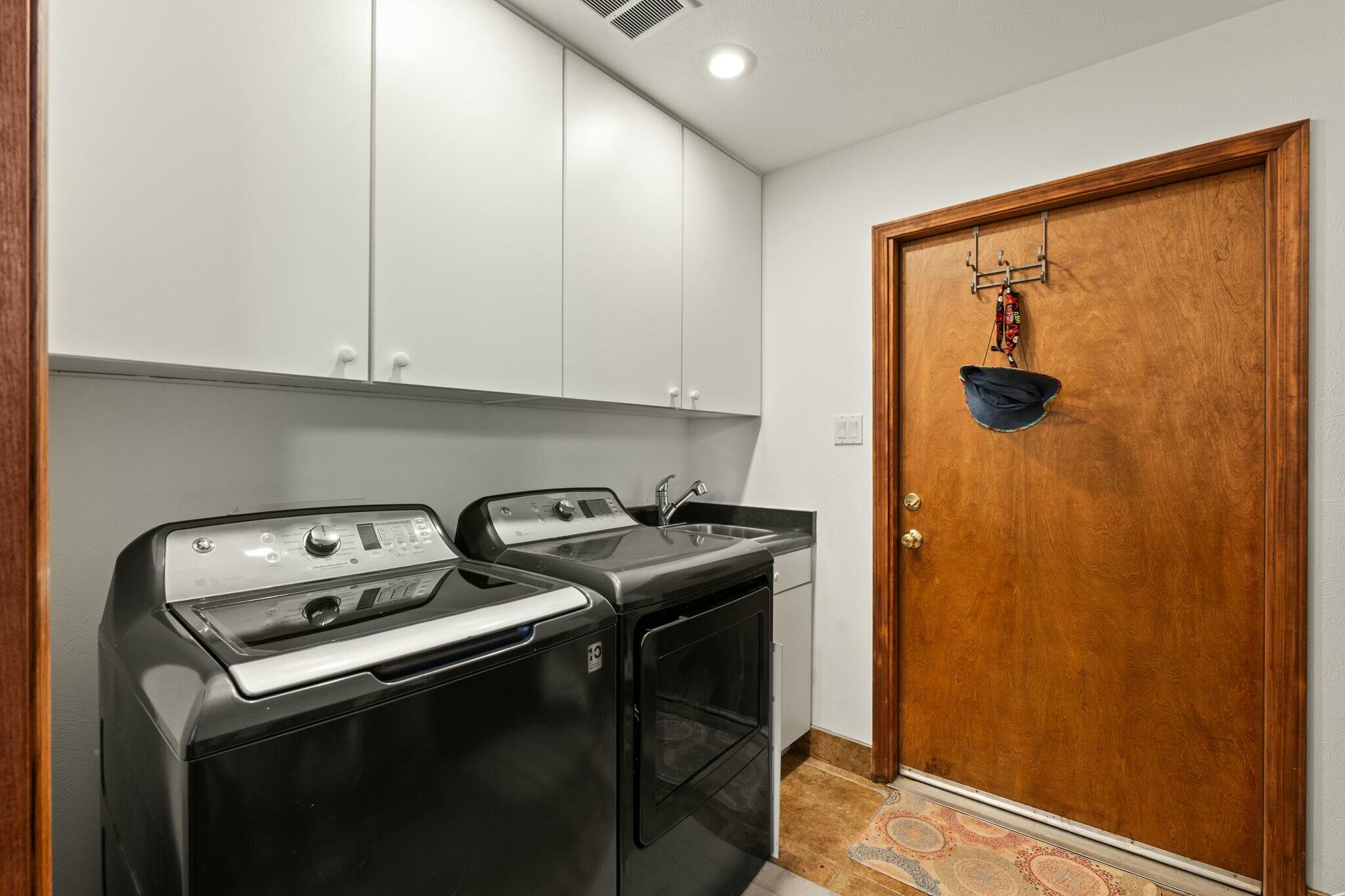 1212 KENTUCKY Street NE