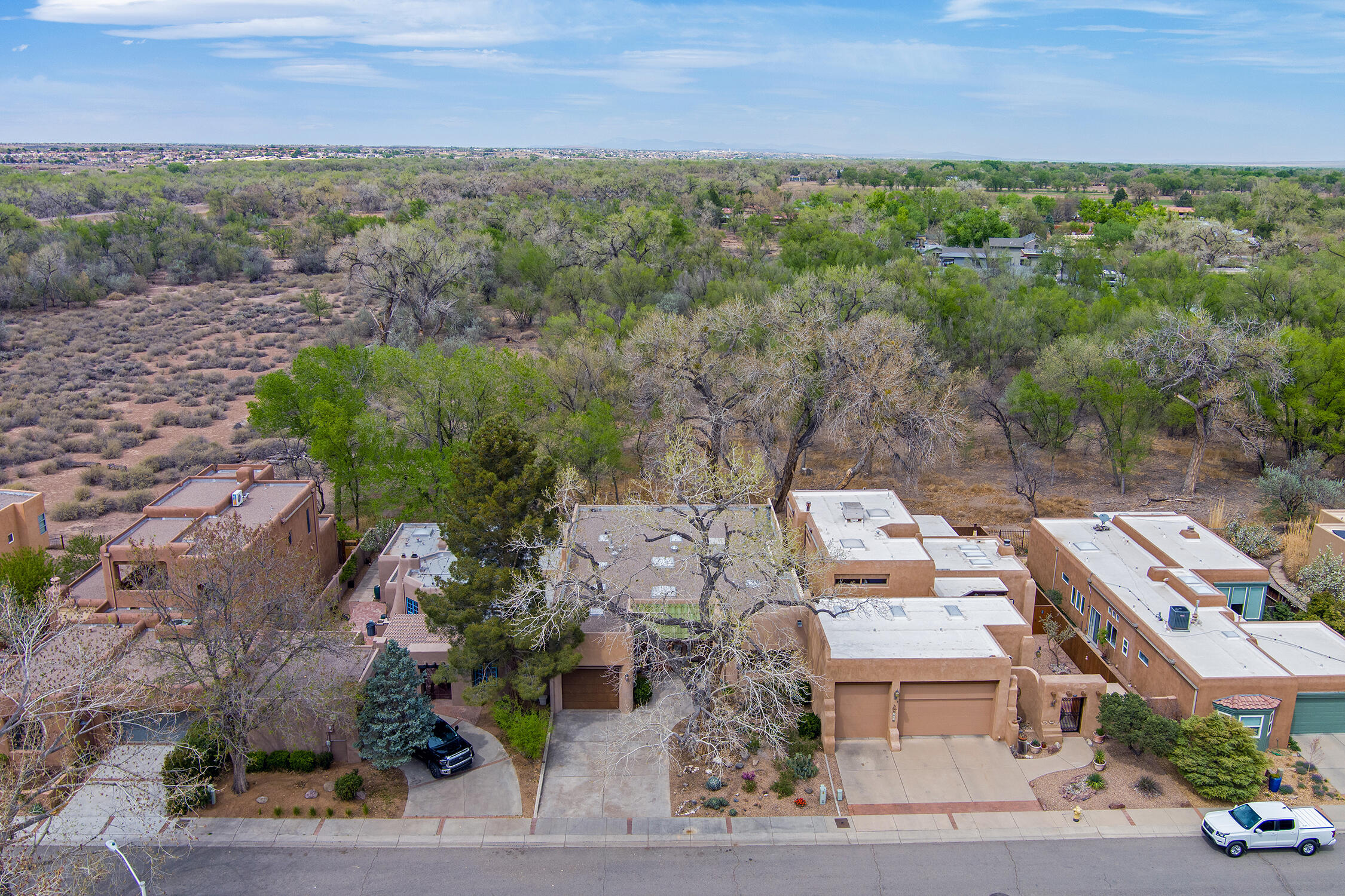 3017 CALLE DEL BOSQUE NW