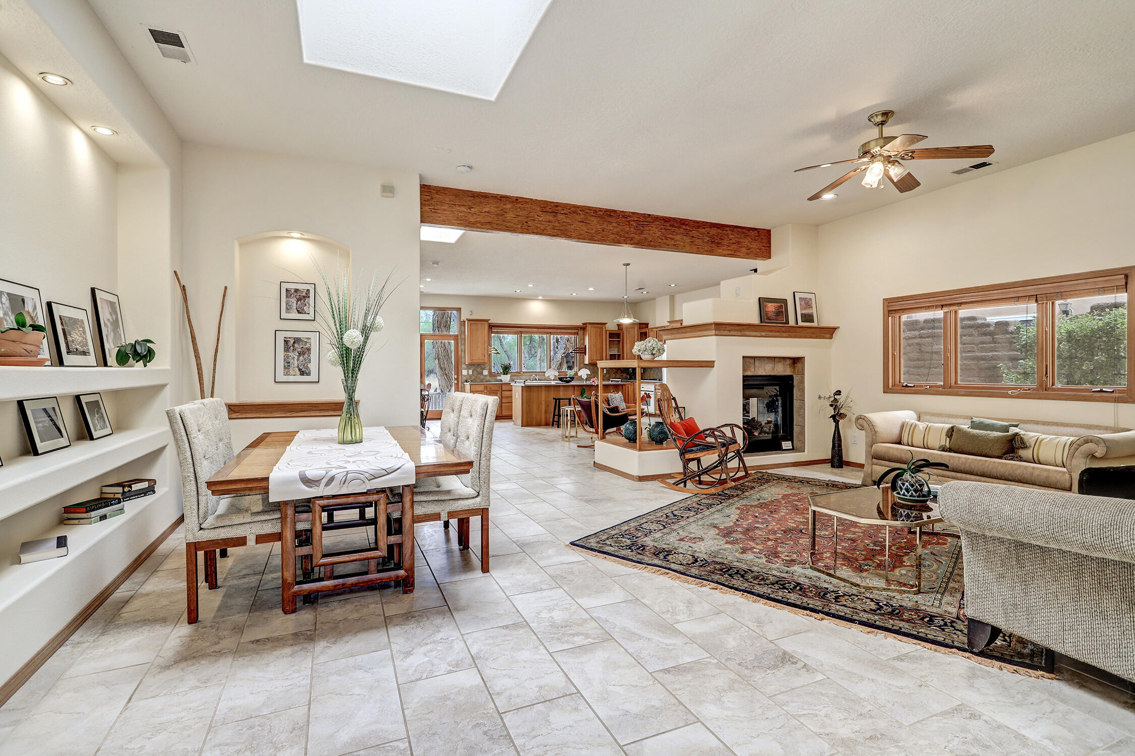 3017 CALLE DEL BOSQUE NW