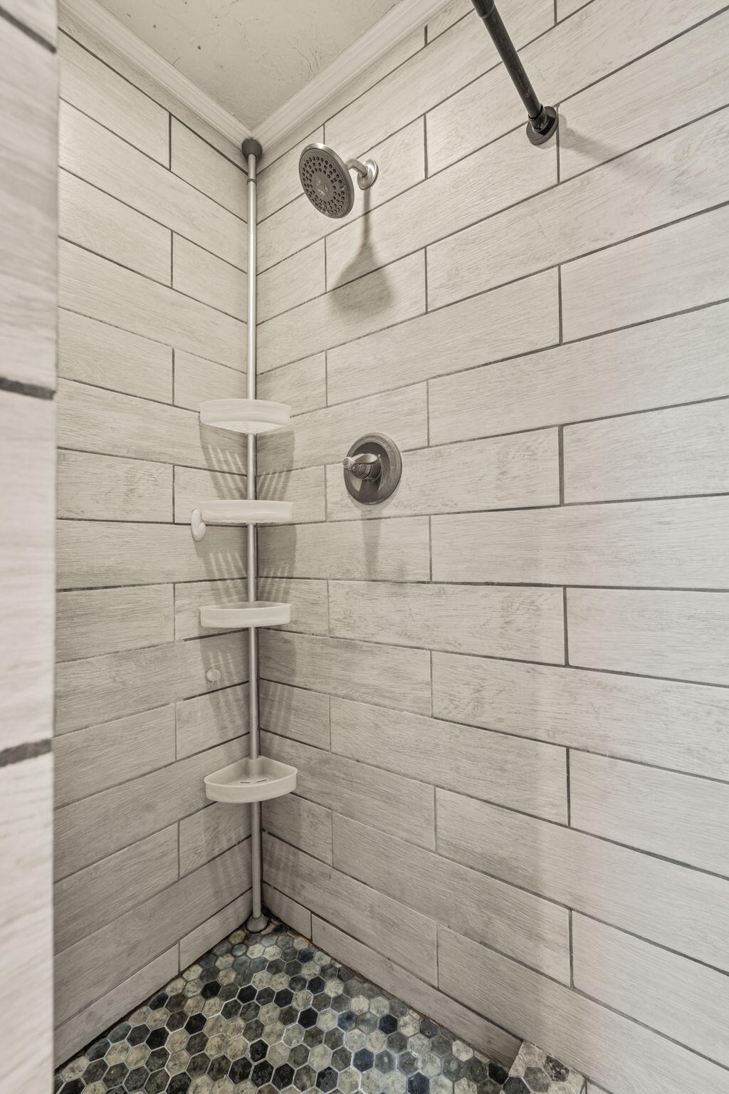 9628 EUCLID Avenue NE