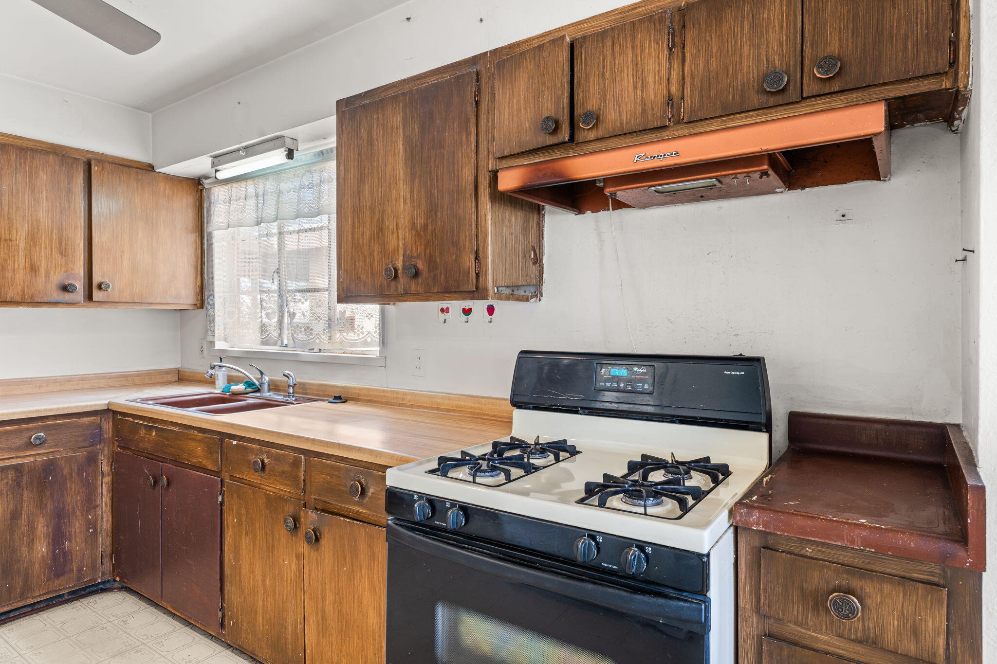 9628 EUCLID Avenue NE