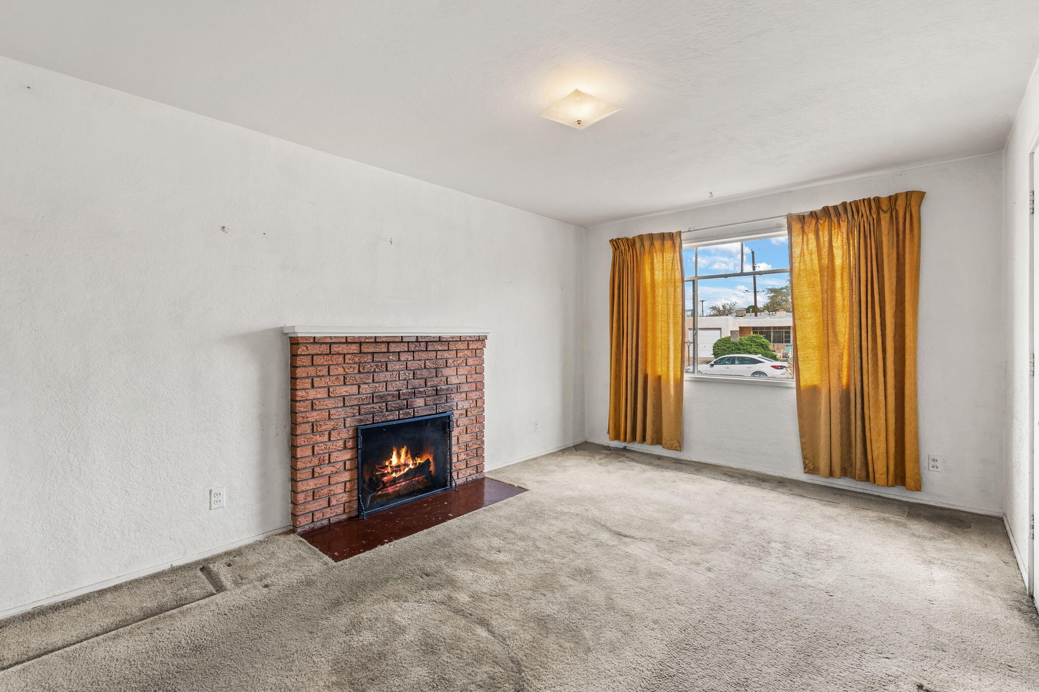 9628 EUCLID Avenue NE