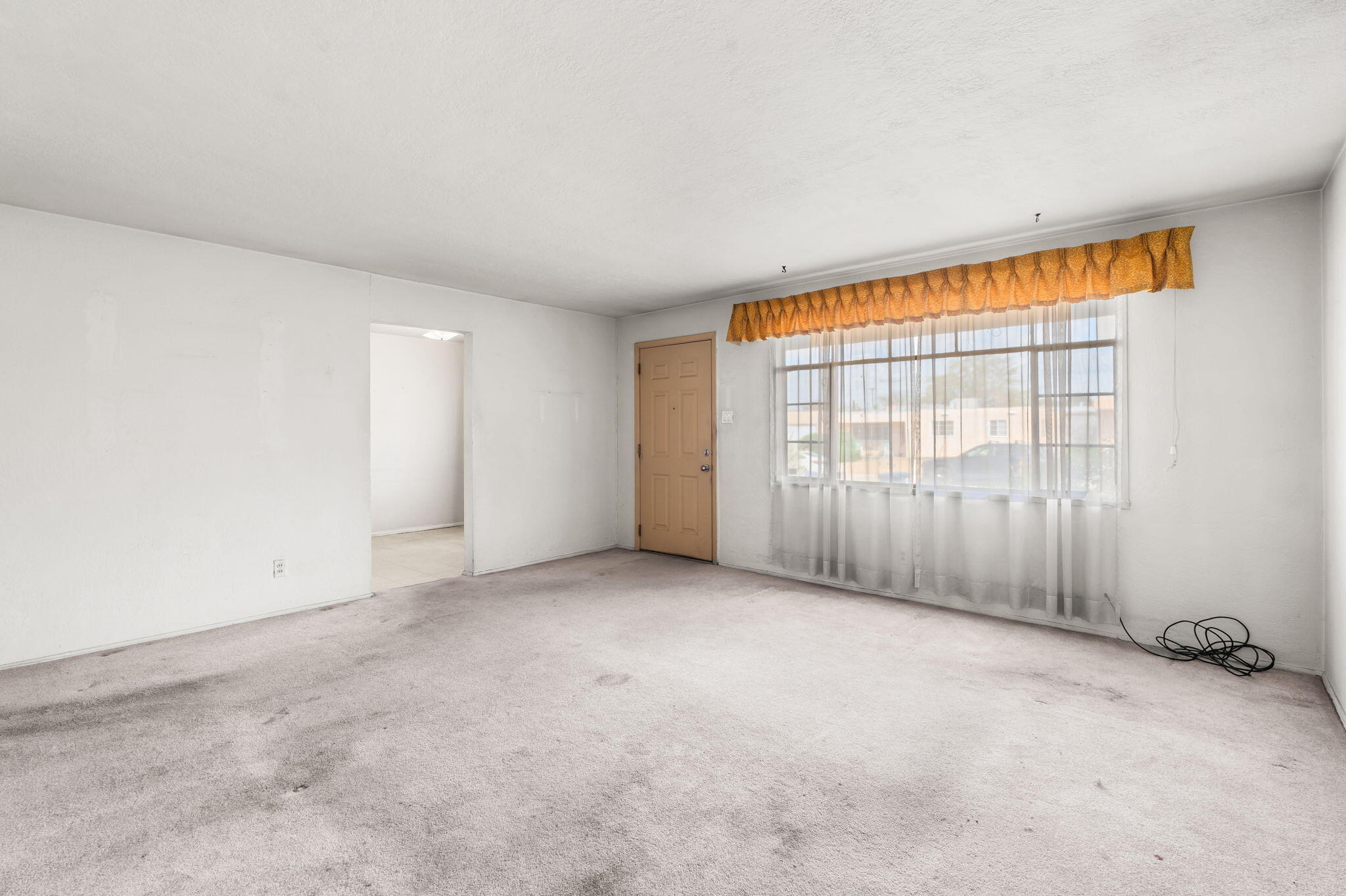 9628 EUCLID Avenue NE