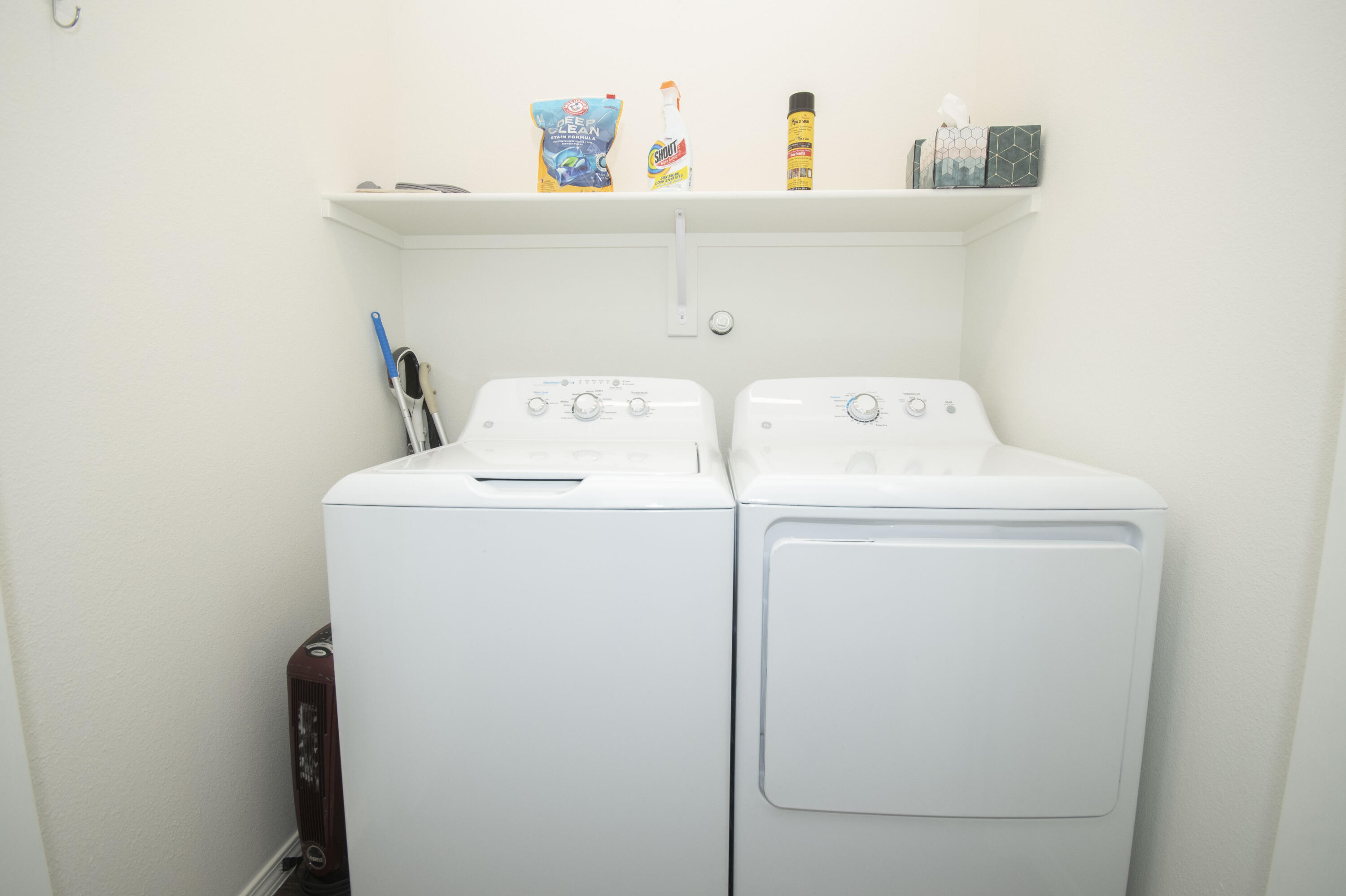 3687 Gannett Drive NE