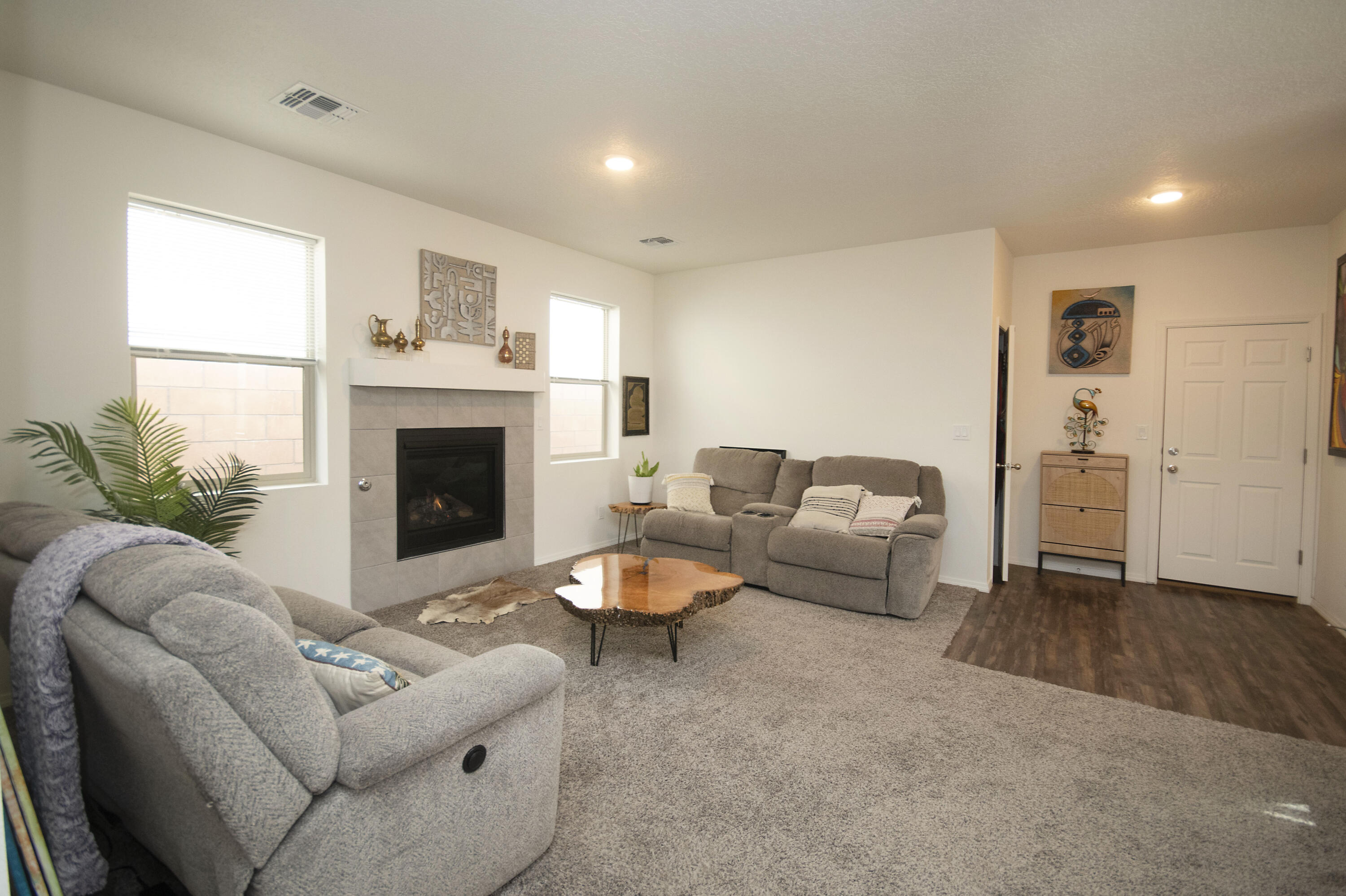 3687 Gannett Drive NE