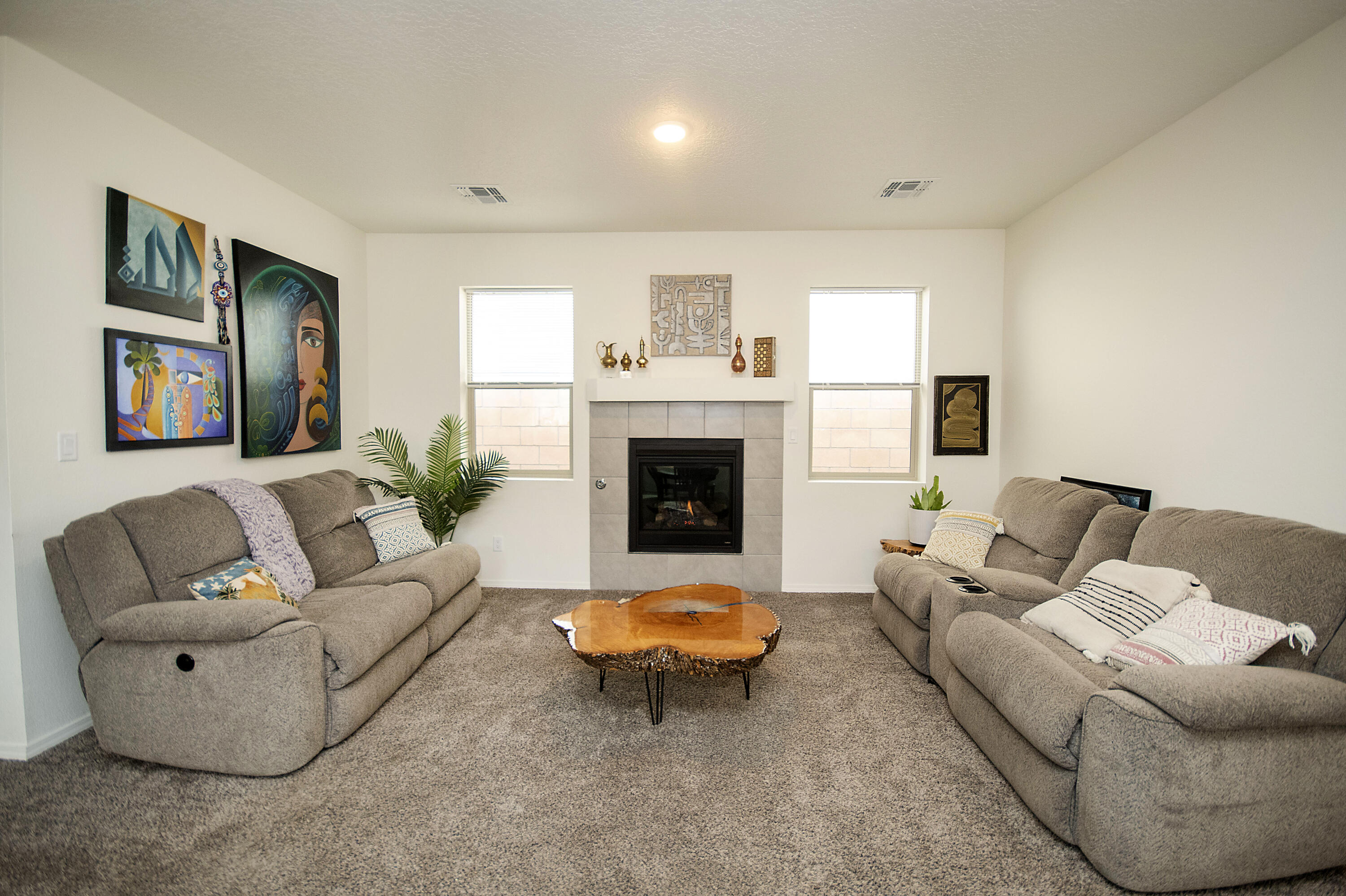 3687 Gannett Drive NE