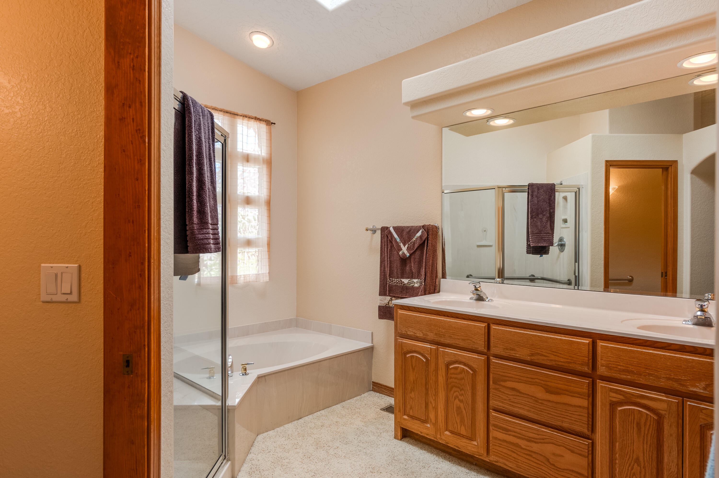 4924 SKYLINE VIEW Court NE