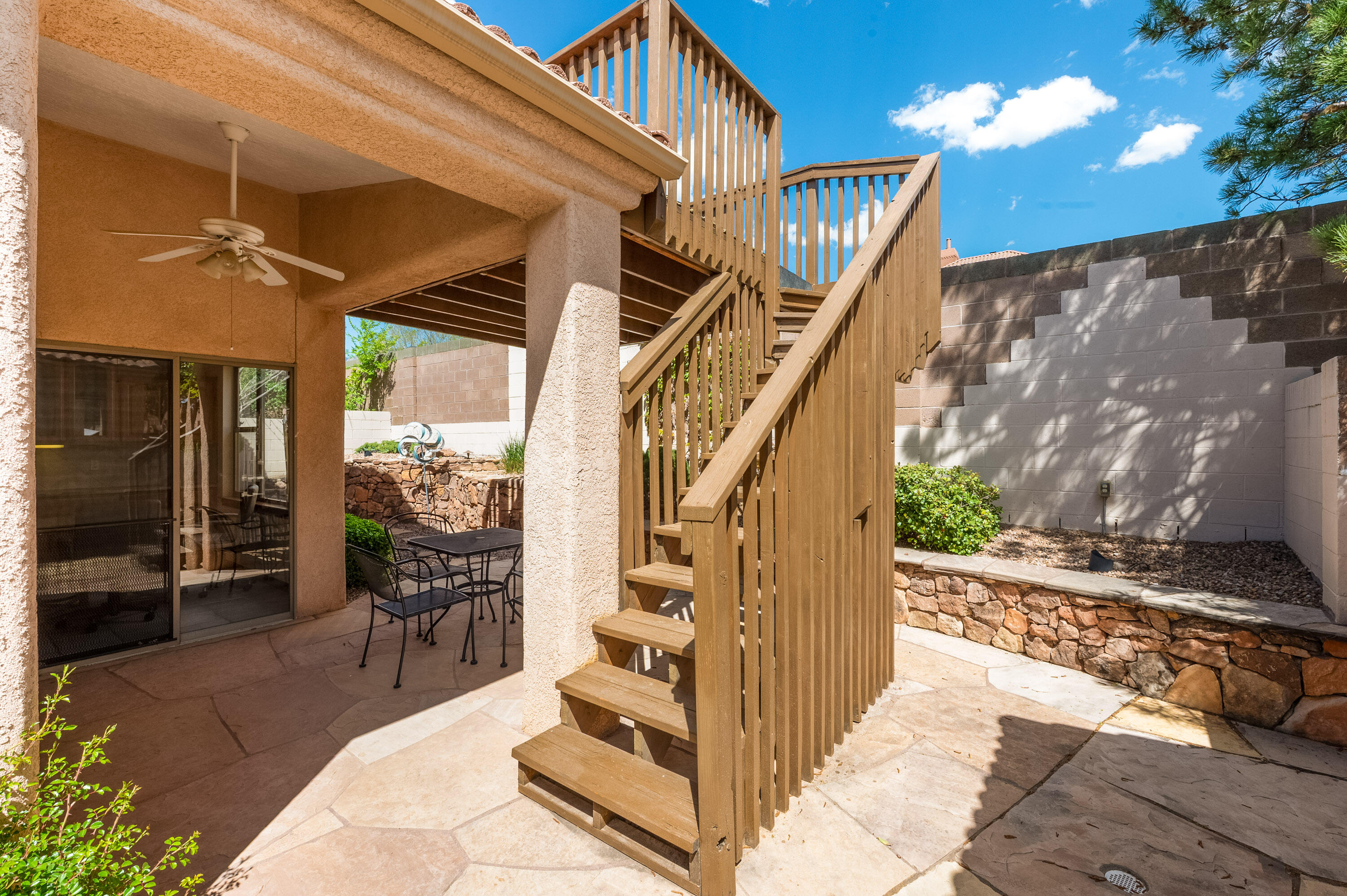 4924 SKYLINE VIEW Court NE