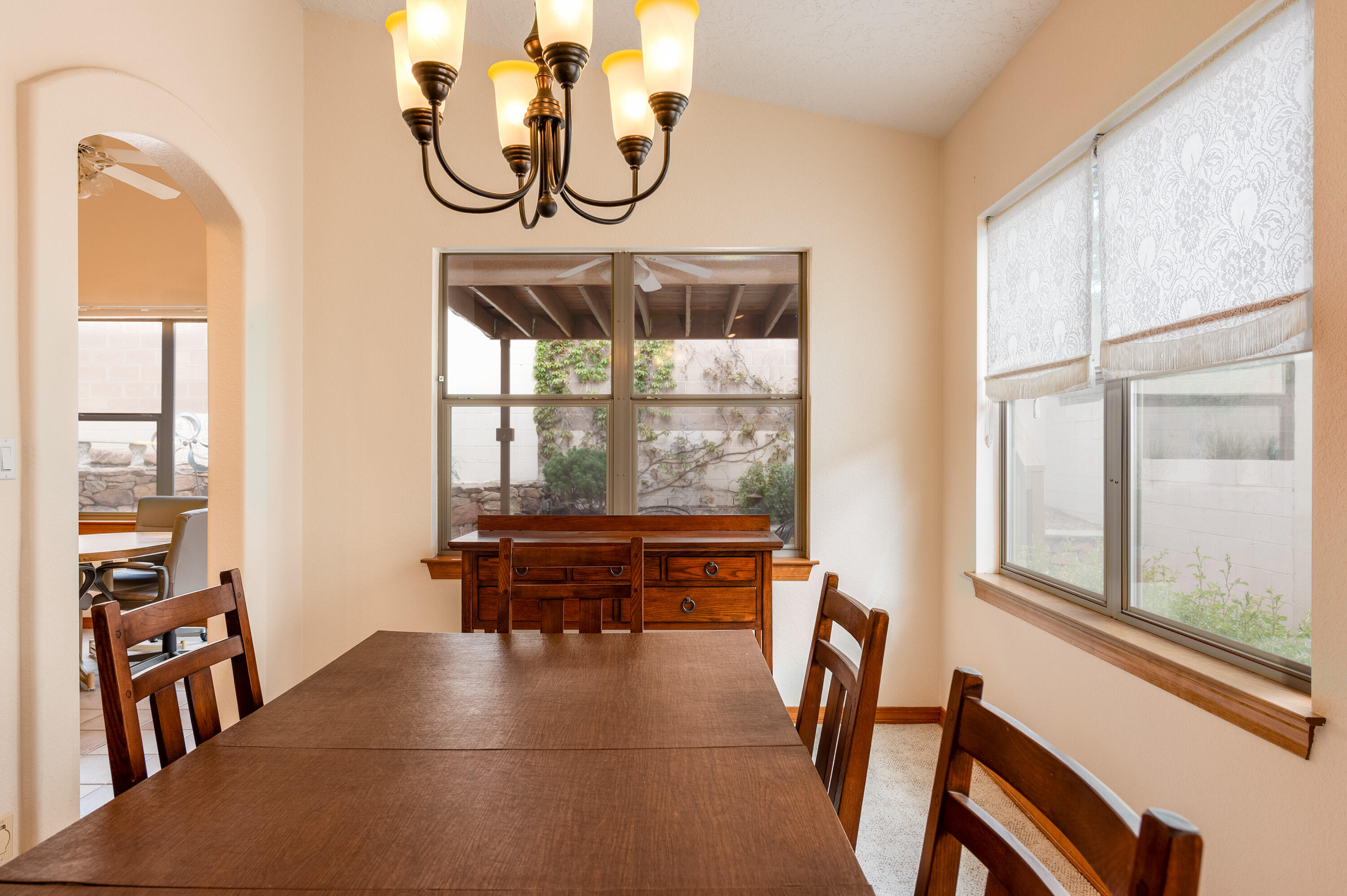 4924 SKYLINE VIEW Court NE