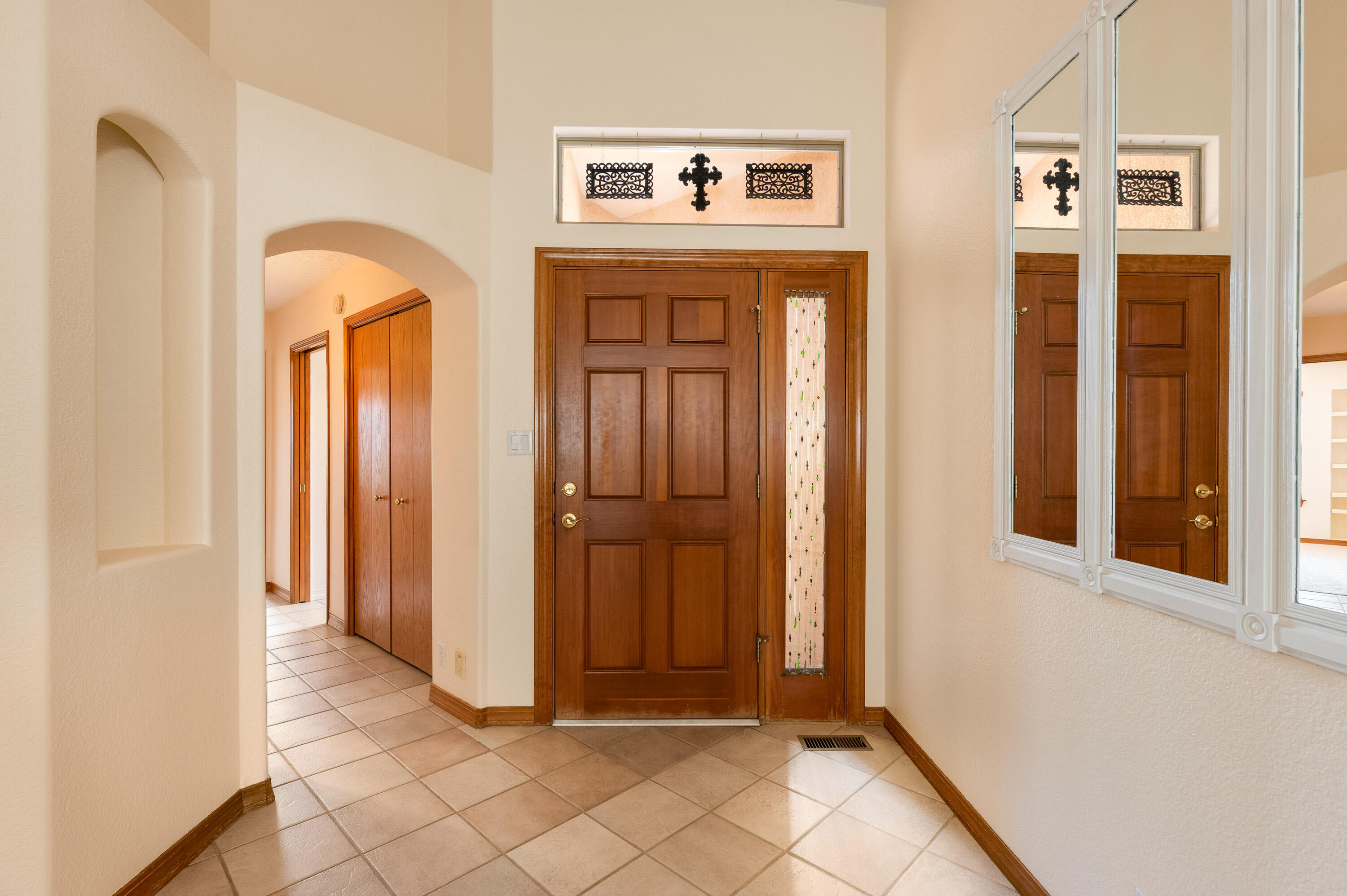 4924 SKYLINE VIEW Court NE