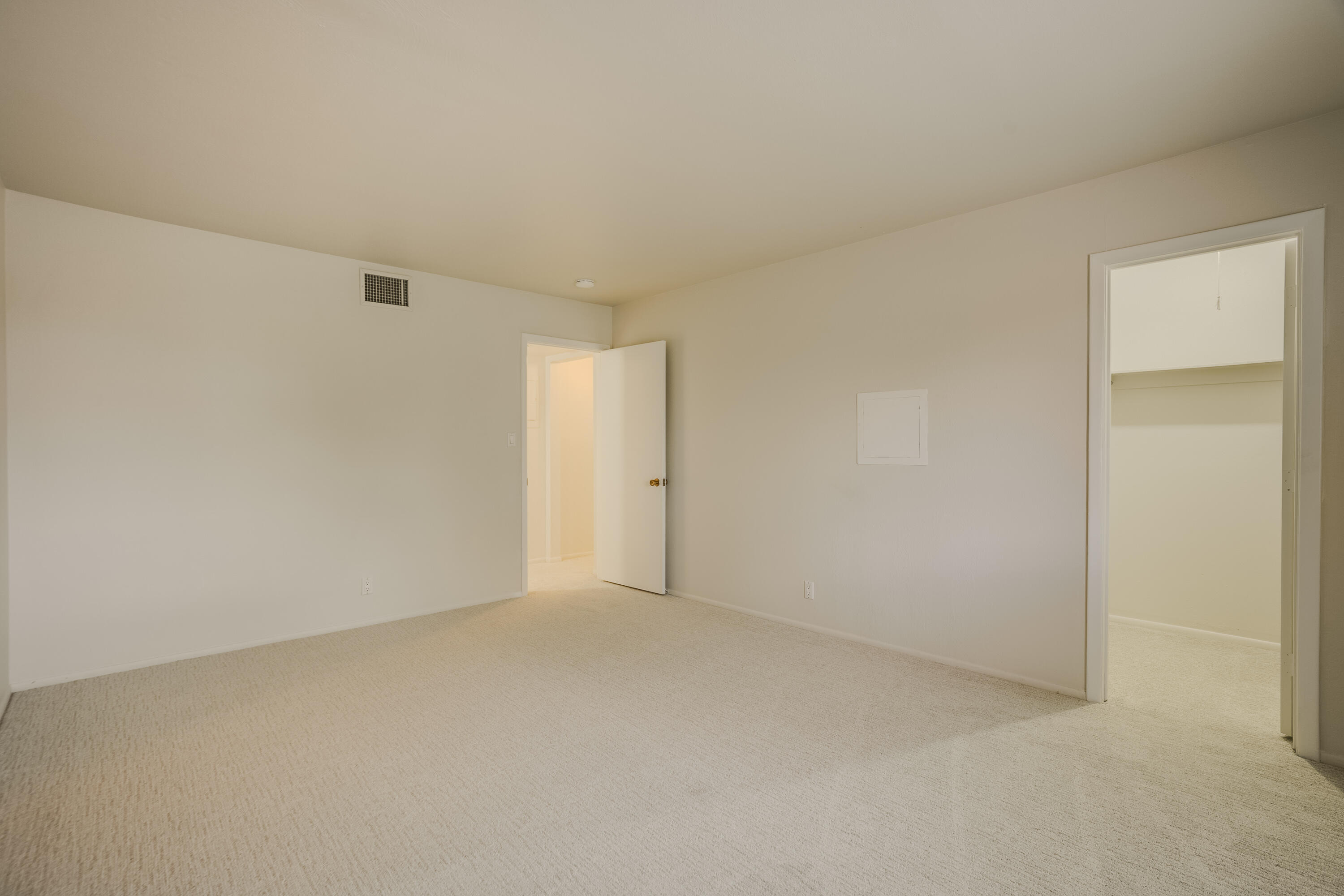 602 LAKEVIEW Circle SE G