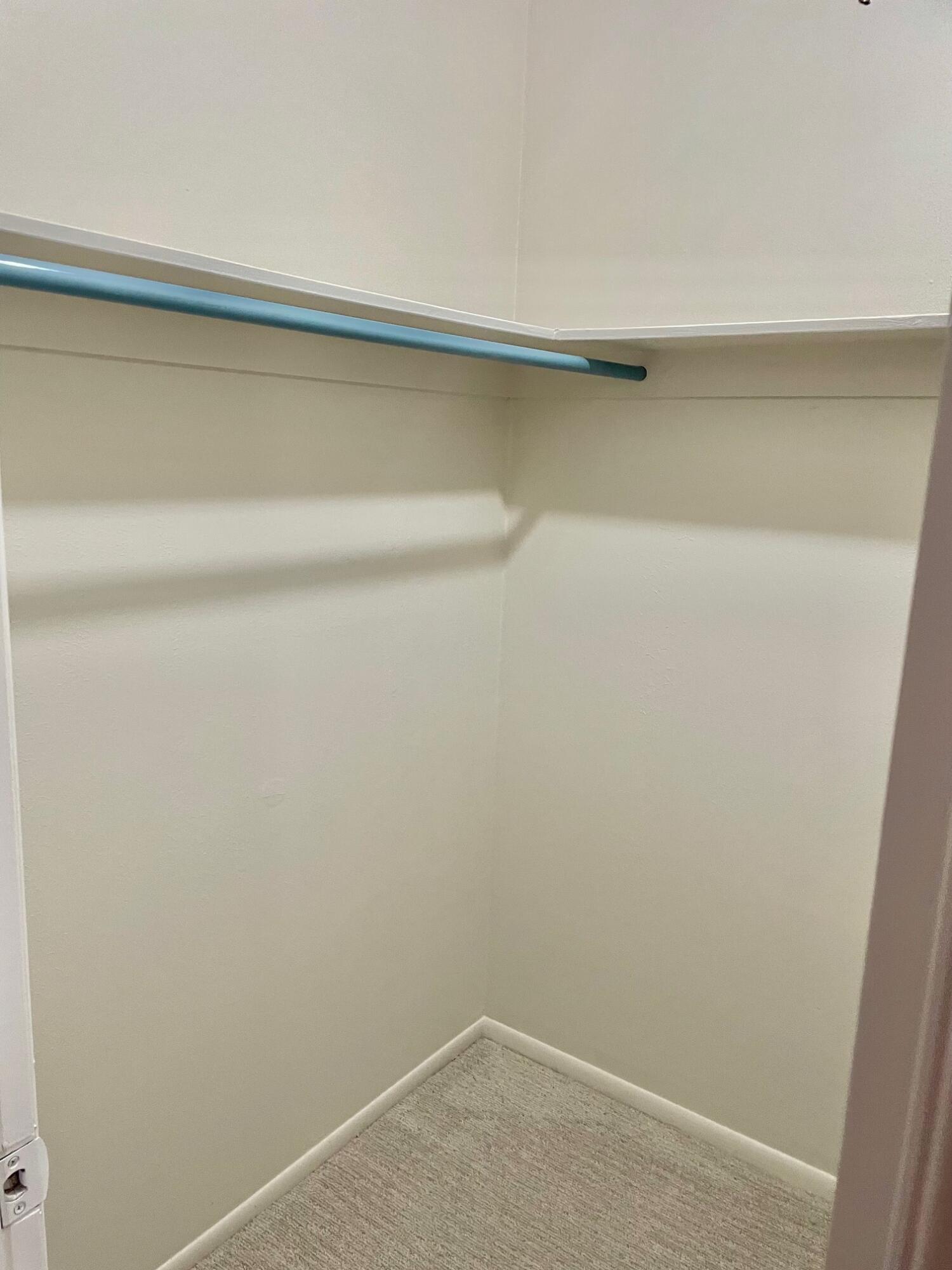 602 LAKEVIEW Circle SE G