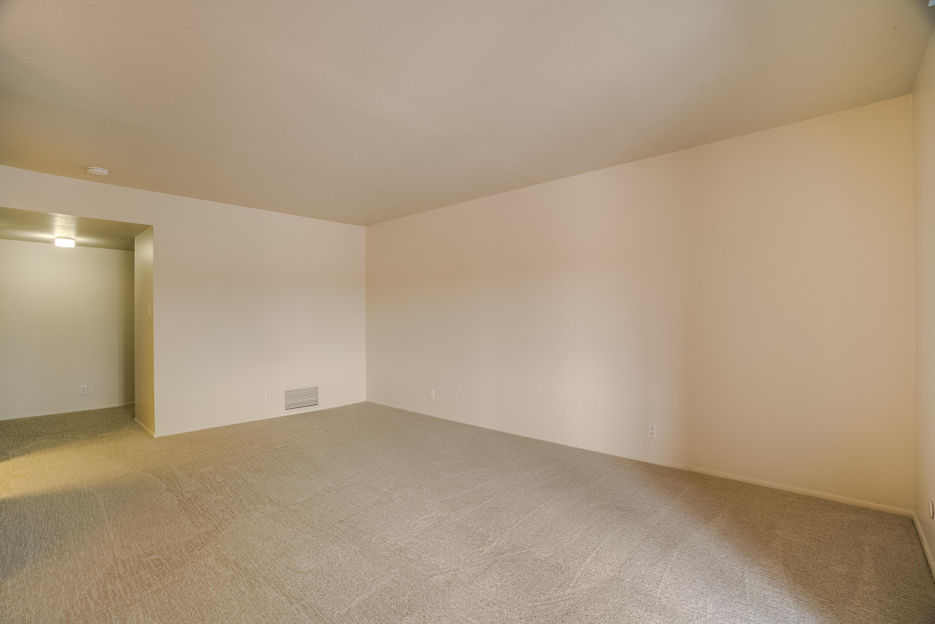 602 LAKEVIEW Circle SE G