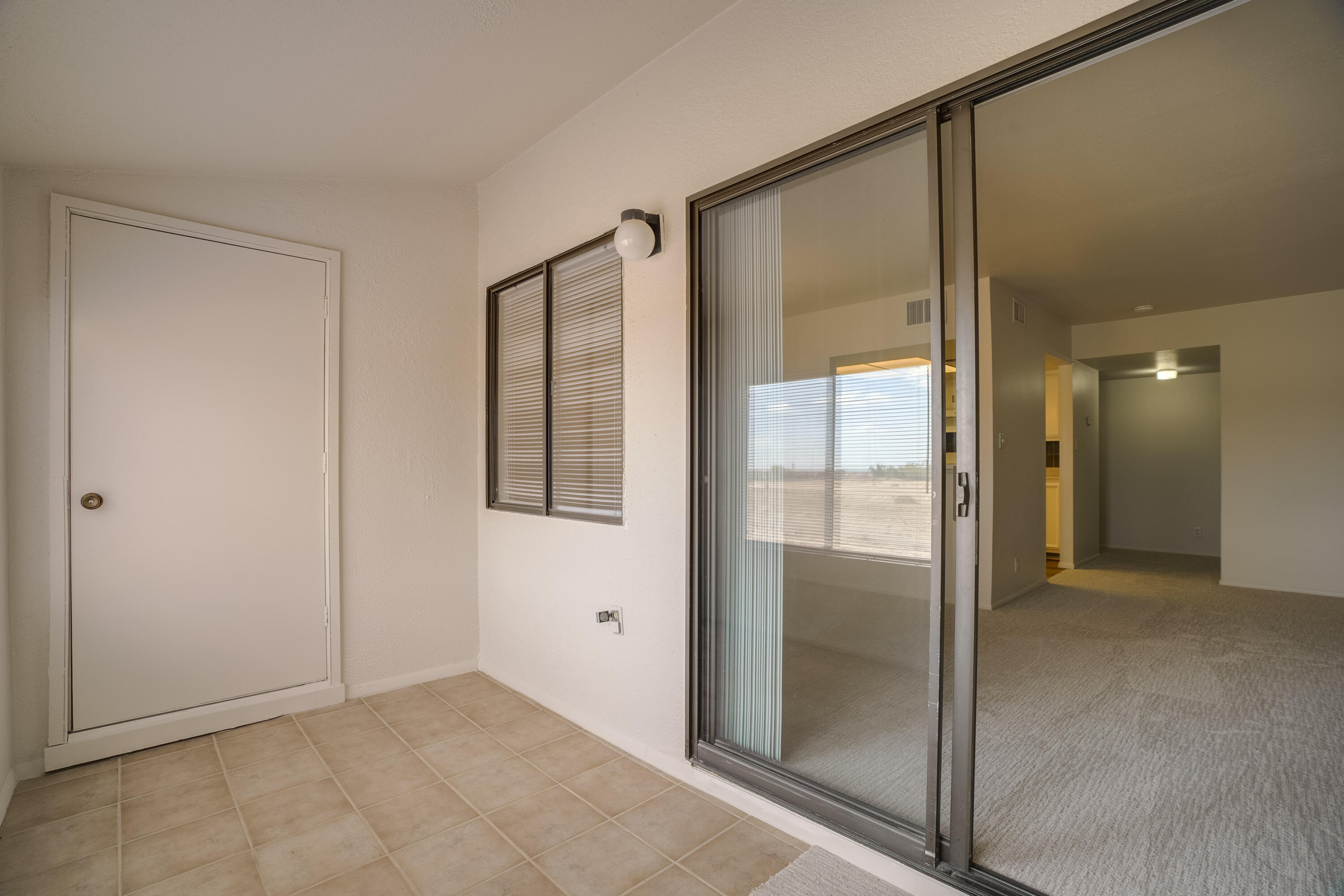 602 LAKEVIEW Circle SE G