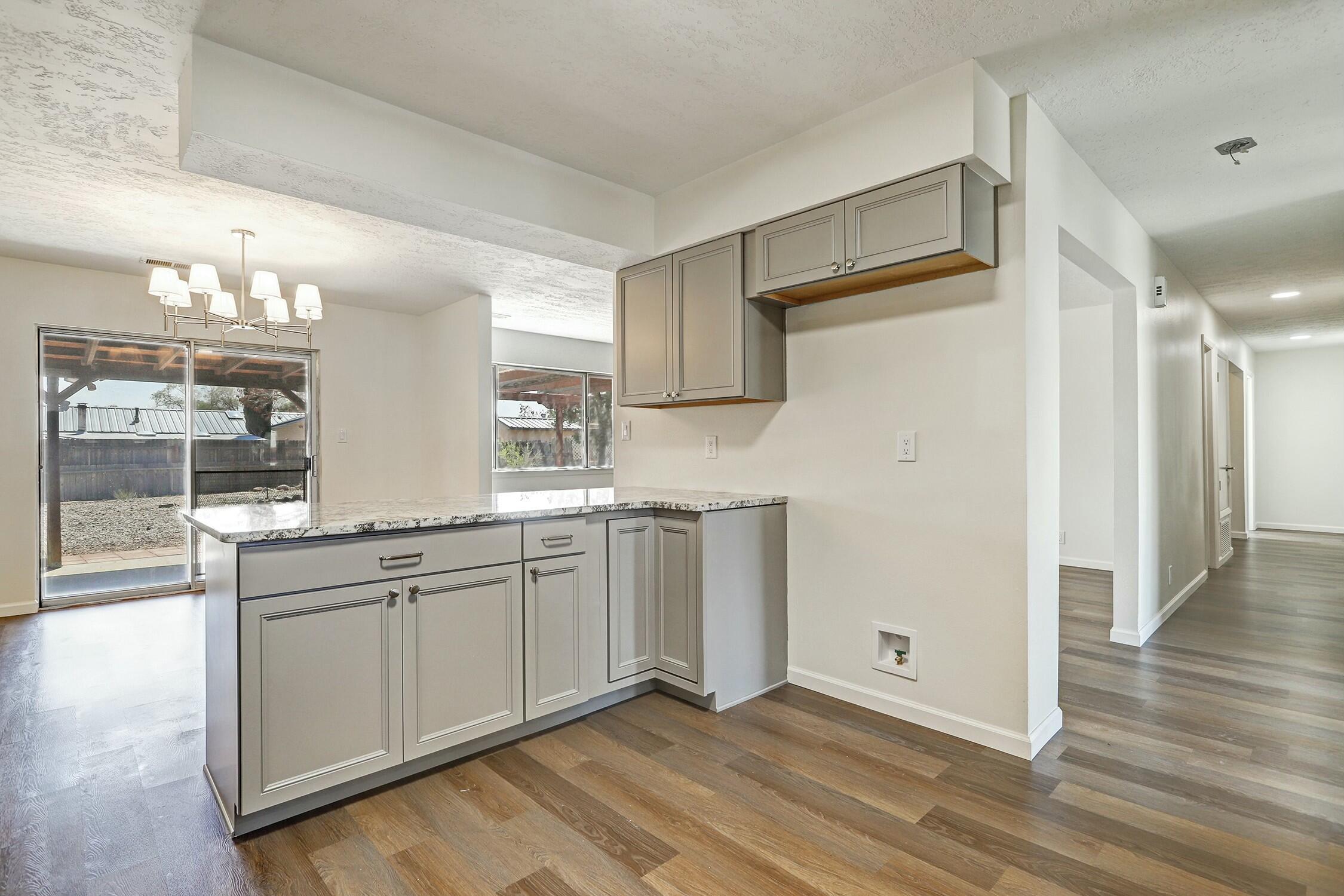 506 RINCON DE ROMOS Drive SE