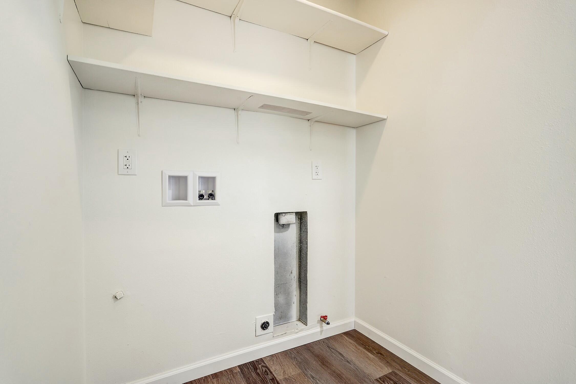 506 RINCON DE ROMOS Drive SE