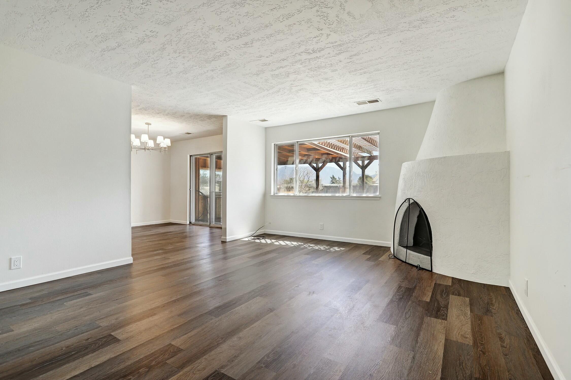 506 RINCON DE ROMOS Drive SE