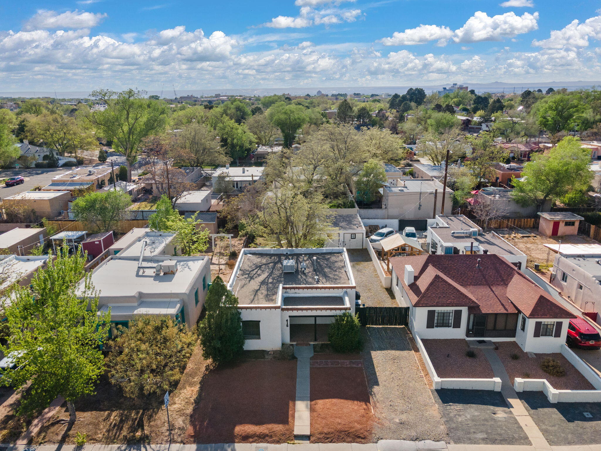 415 CARLISLE Boulevard NE