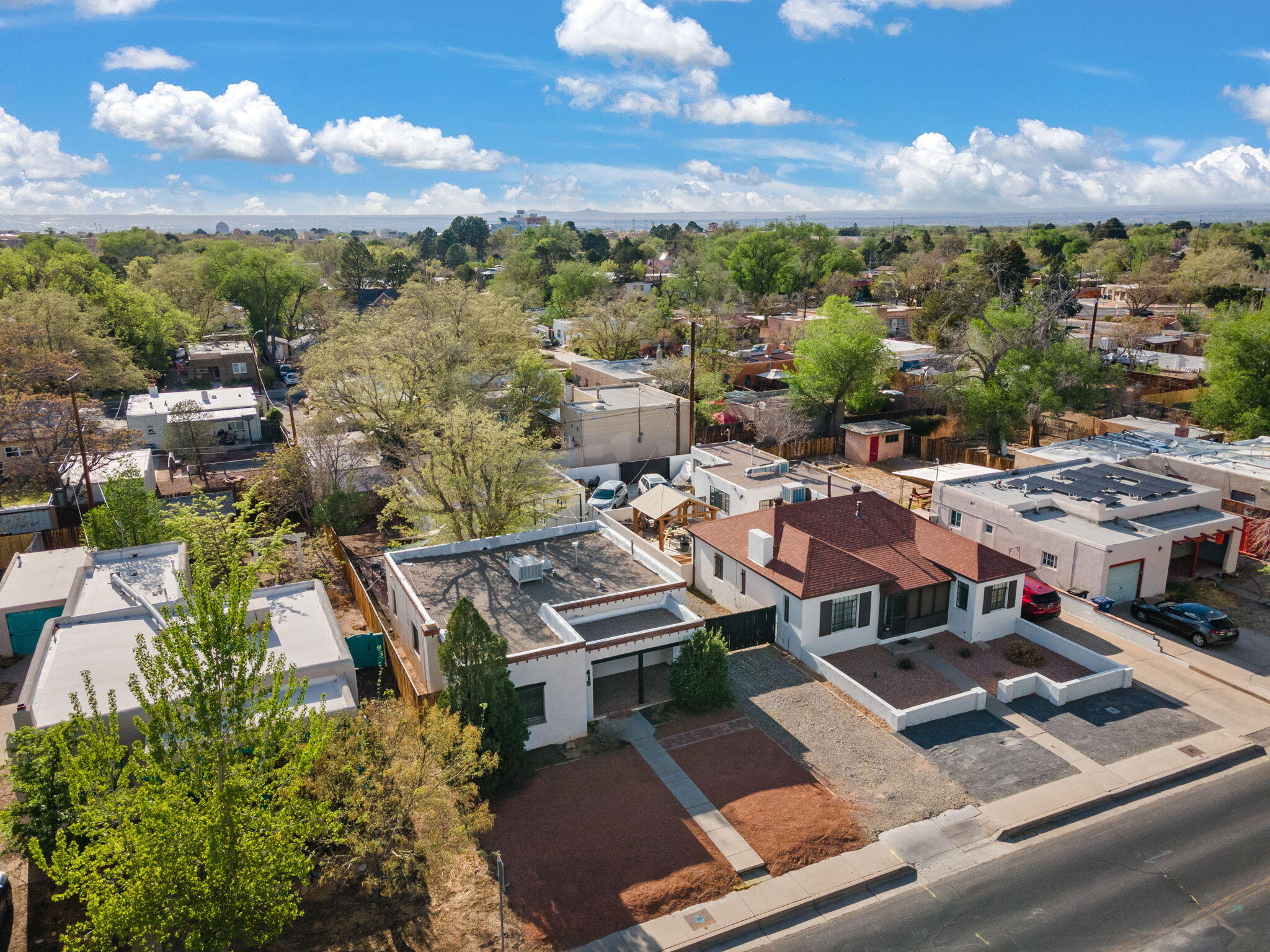 415 CARLISLE Boulevard NE