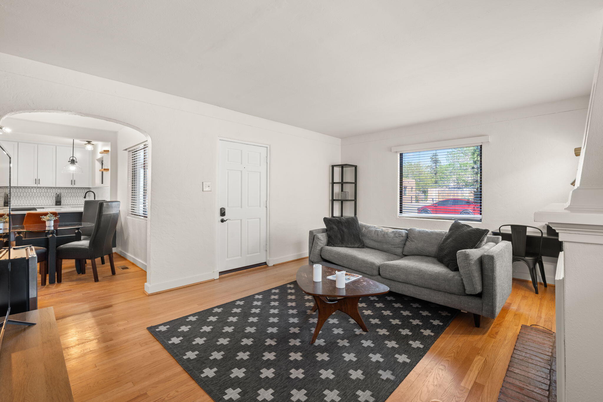 415 CARLISLE Boulevard NE