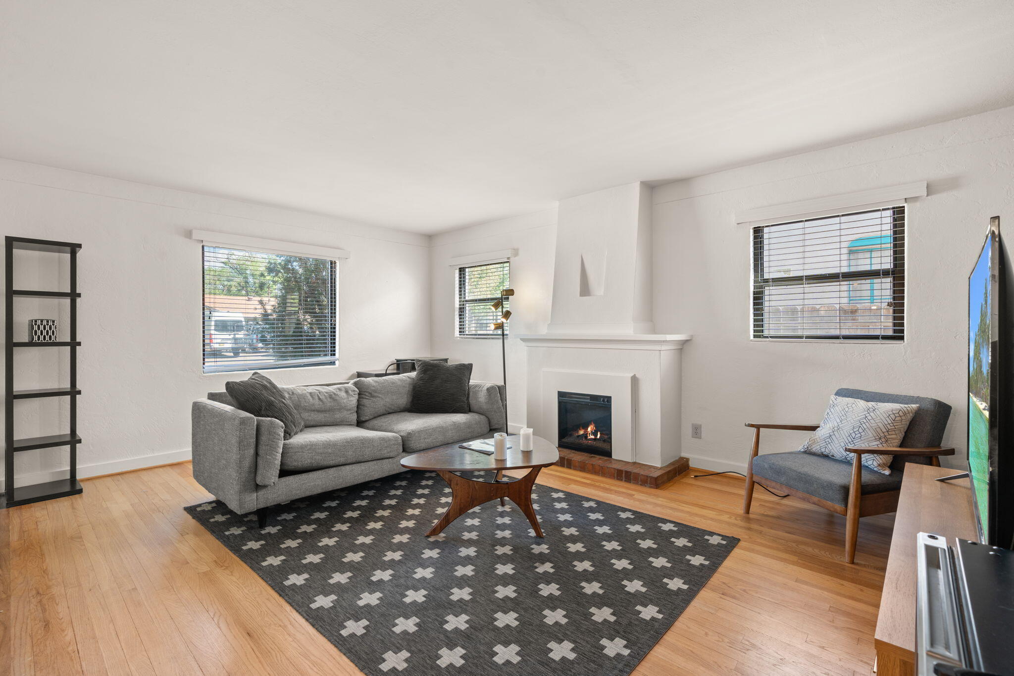 415 CARLISLE Boulevard NE