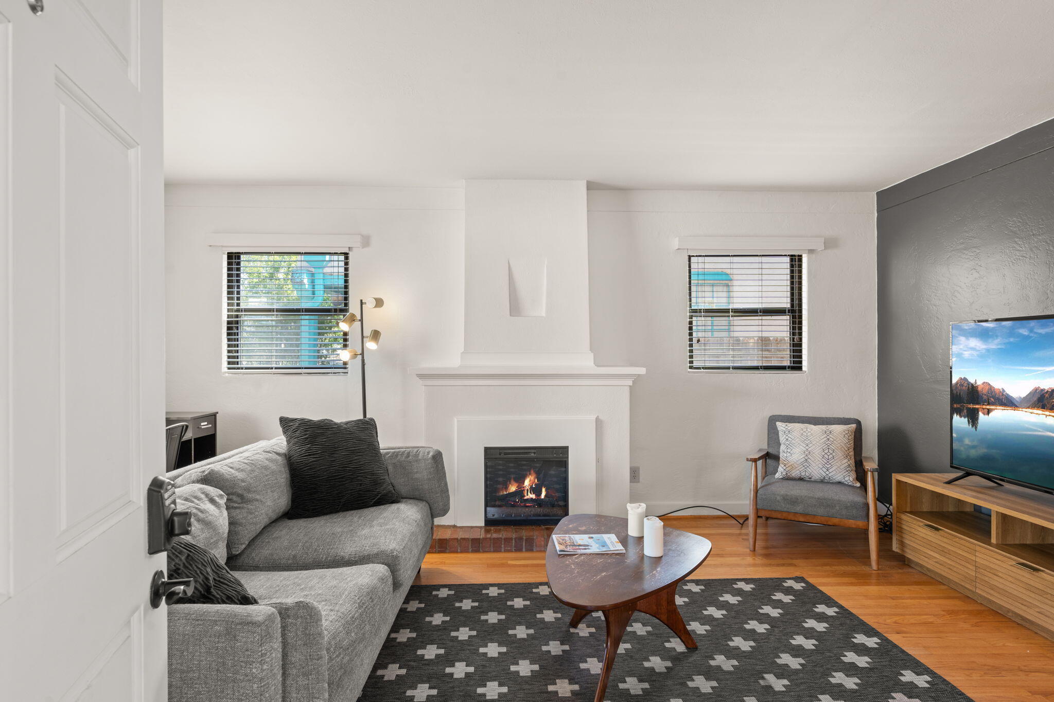 415 CARLISLE Boulevard NE