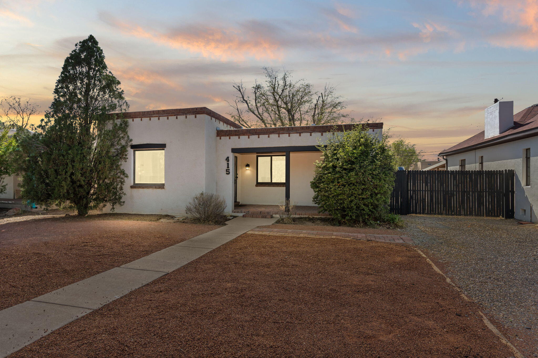 415 CARLISLE Boulevard NE