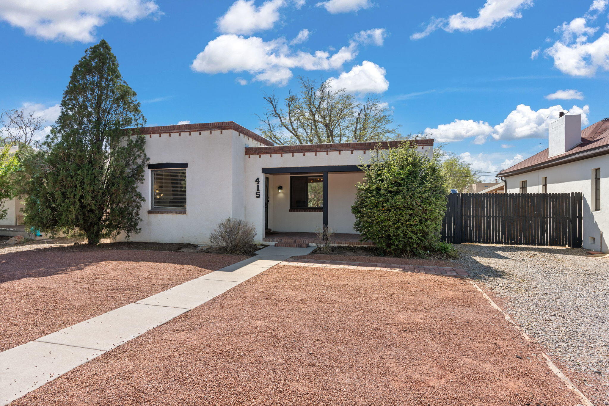 415 CARLISLE Boulevard NE