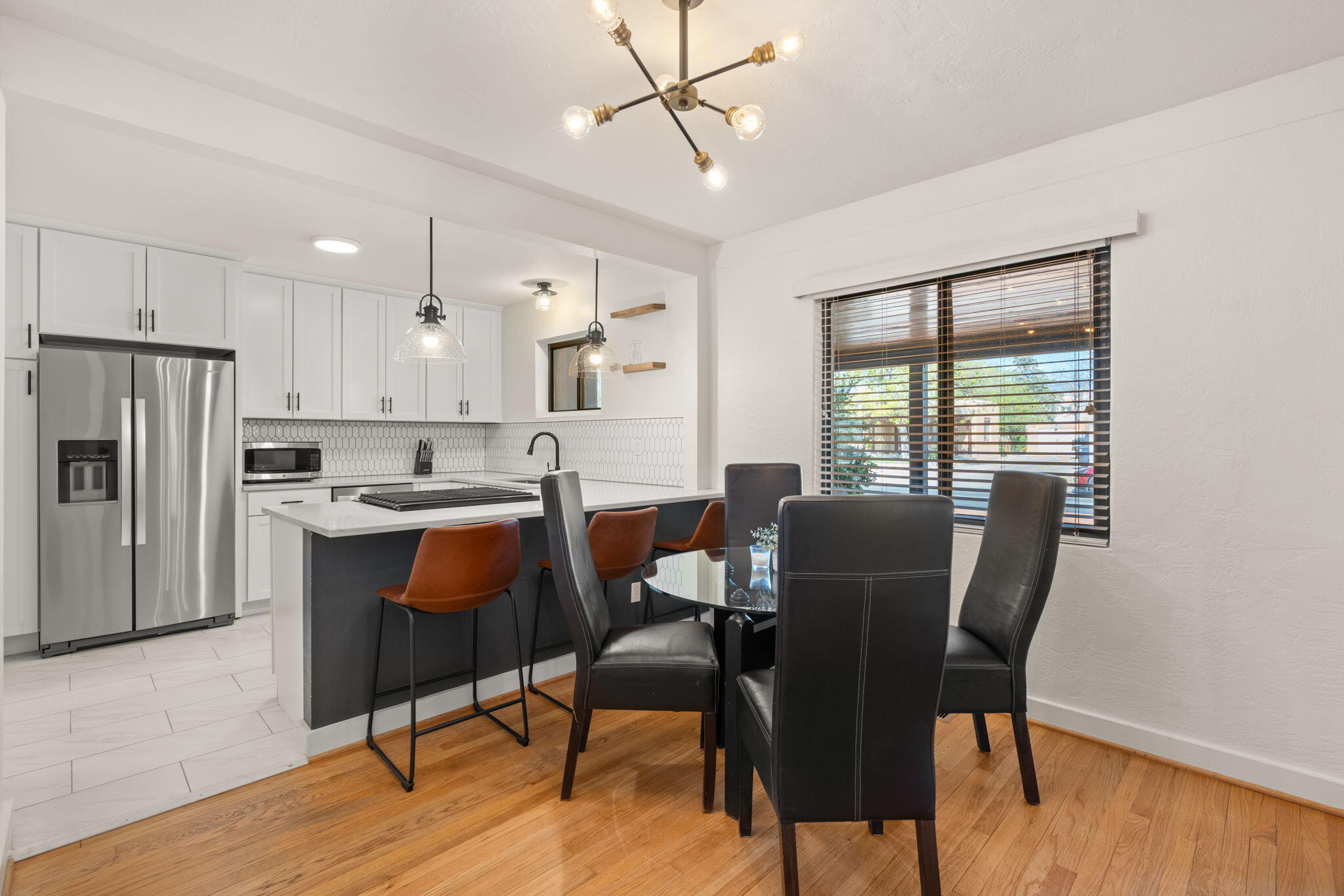 415 CARLISLE Boulevard NE