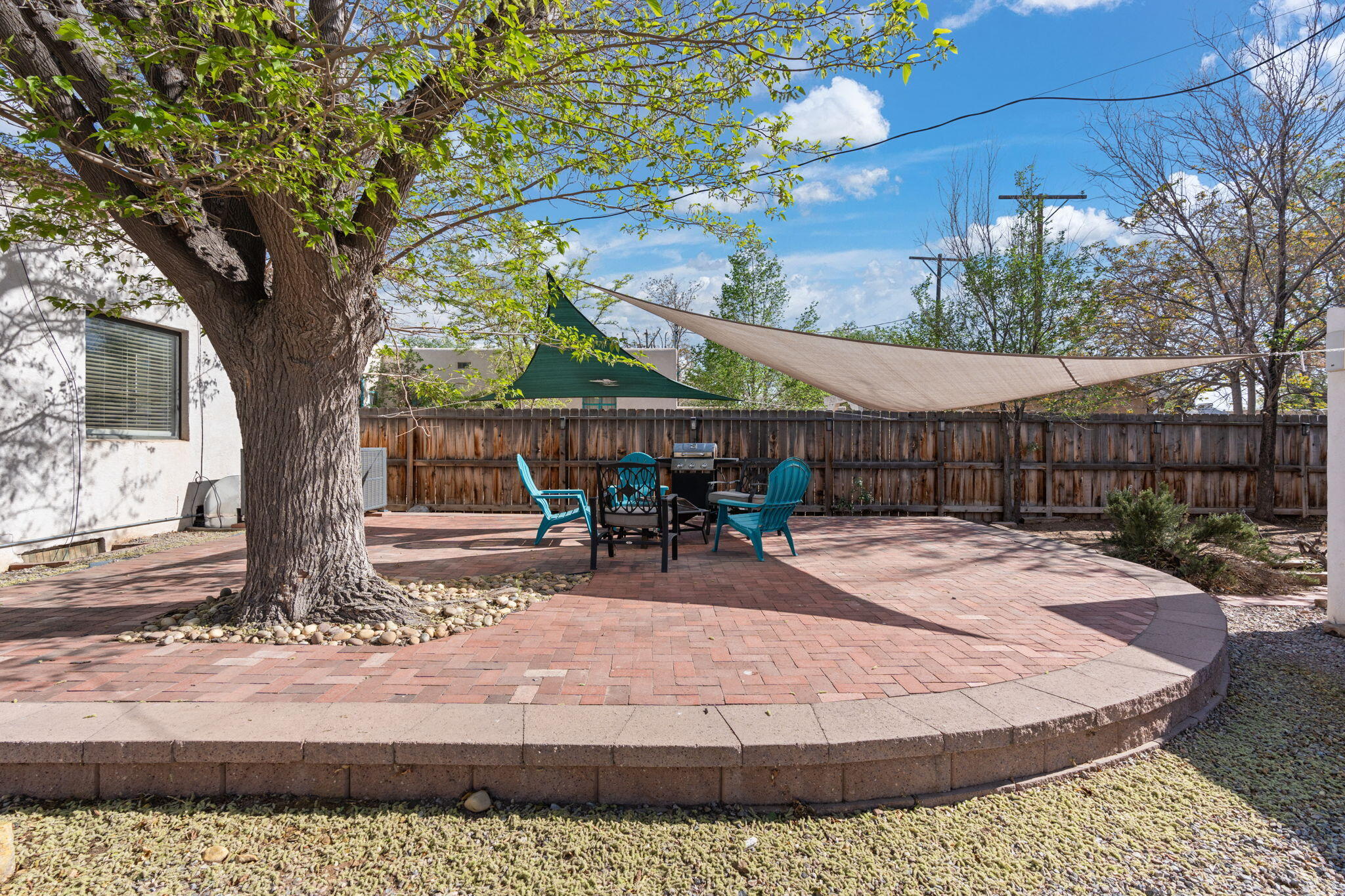 415 CARLISLE Boulevard NE