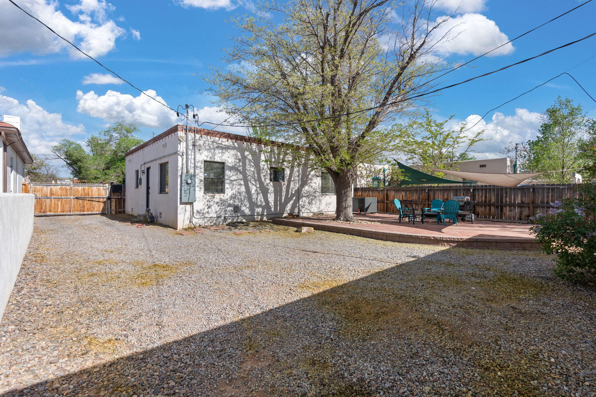 415 CARLISLE Boulevard NE