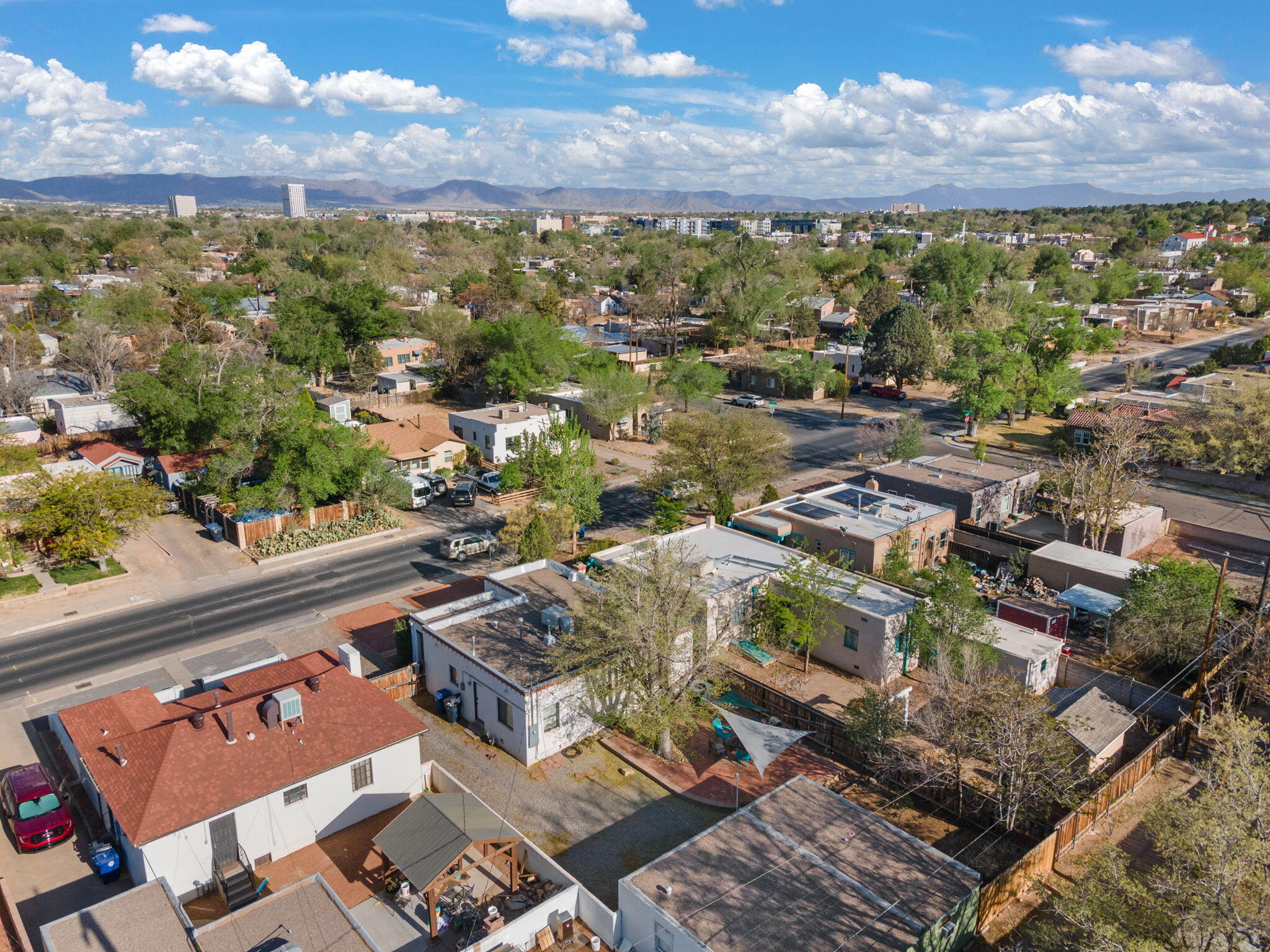 415 CARLISLE Boulevard NE