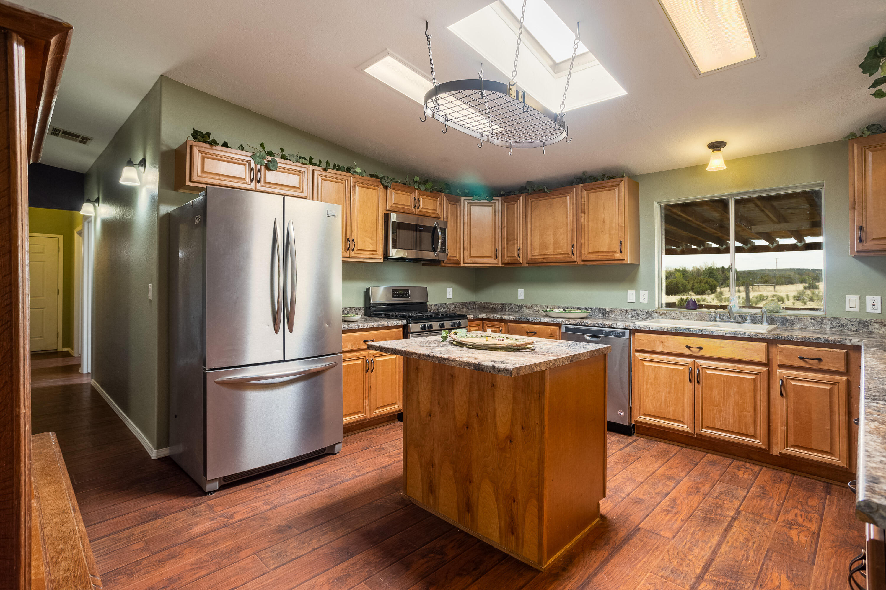 168 SKYLINE Drive