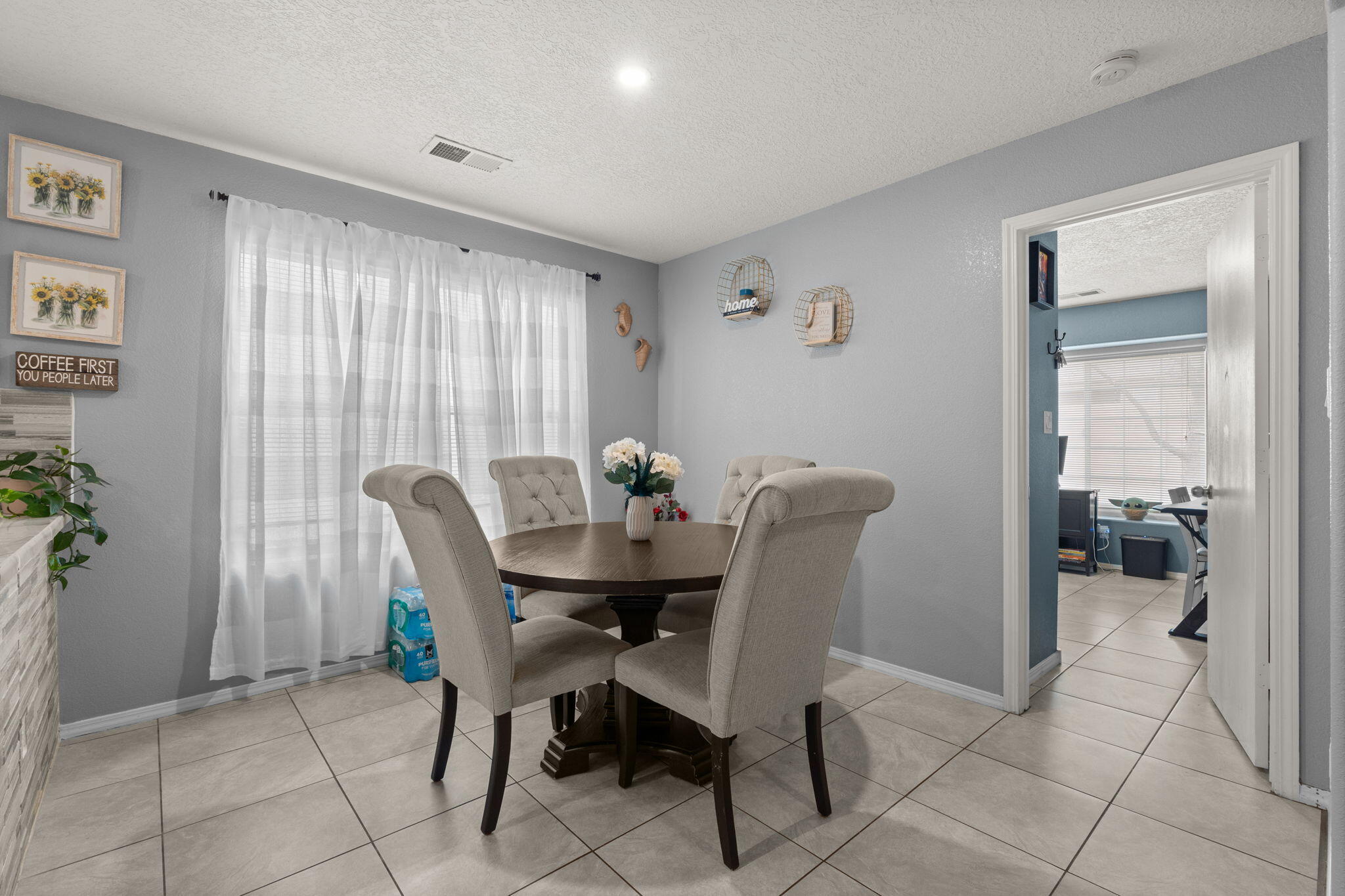 1018 DESERT SUNFLOWER Drive NE