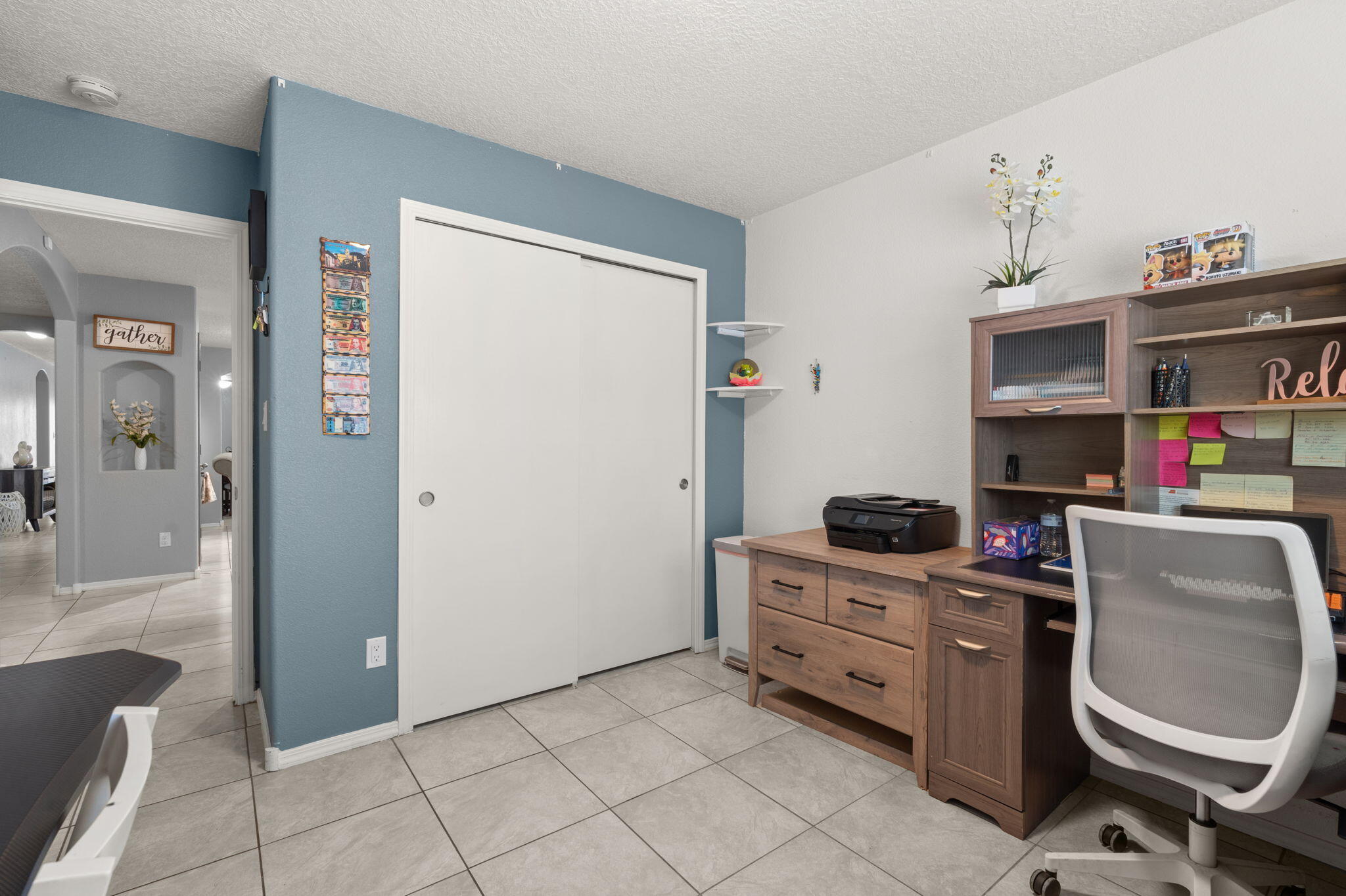 1018 DESERT SUNFLOWER Drive NE