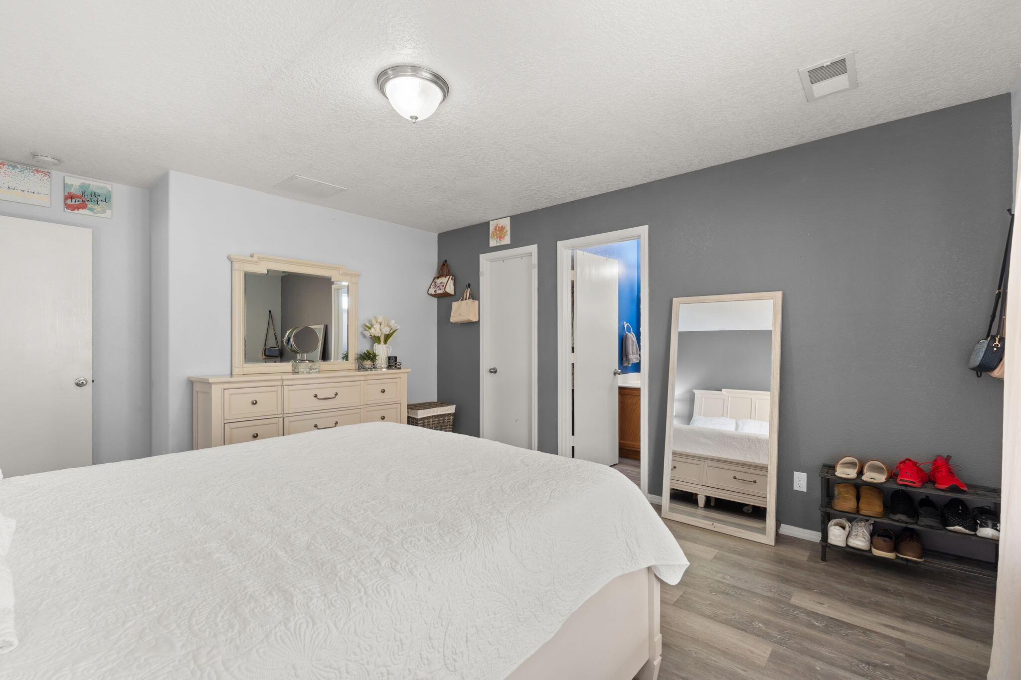 1018 DESERT SUNFLOWER Drive NE