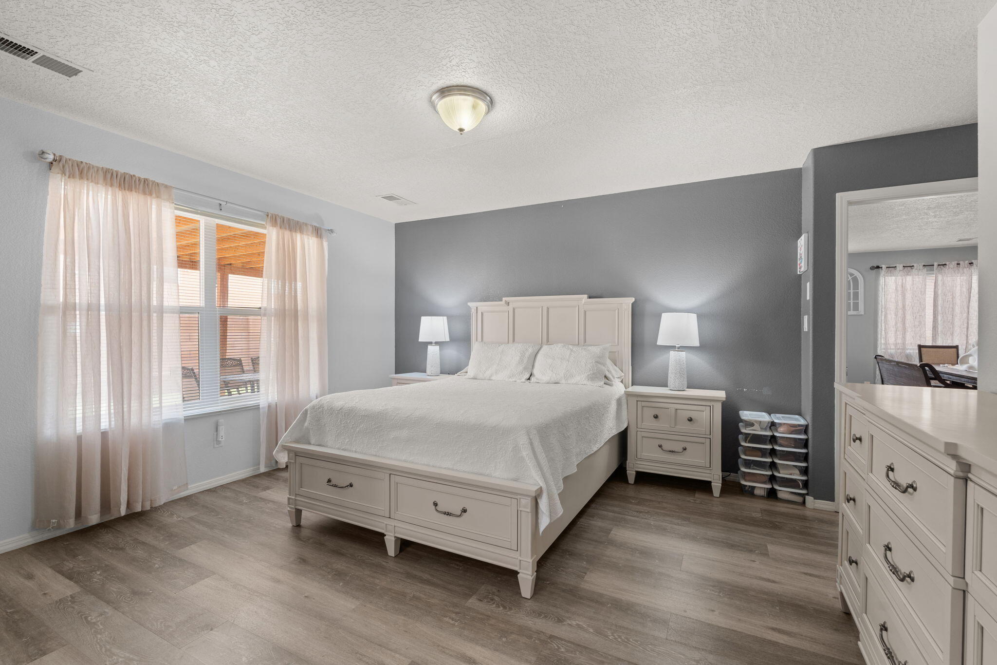 1018 DESERT SUNFLOWER Drive NE