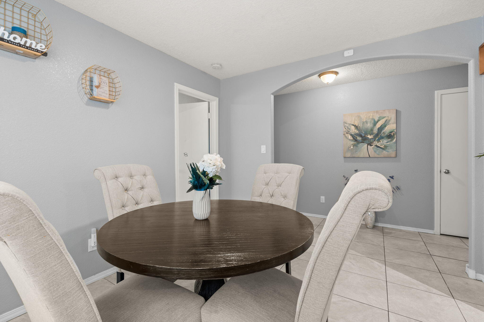 1018 DESERT SUNFLOWER Drive NE