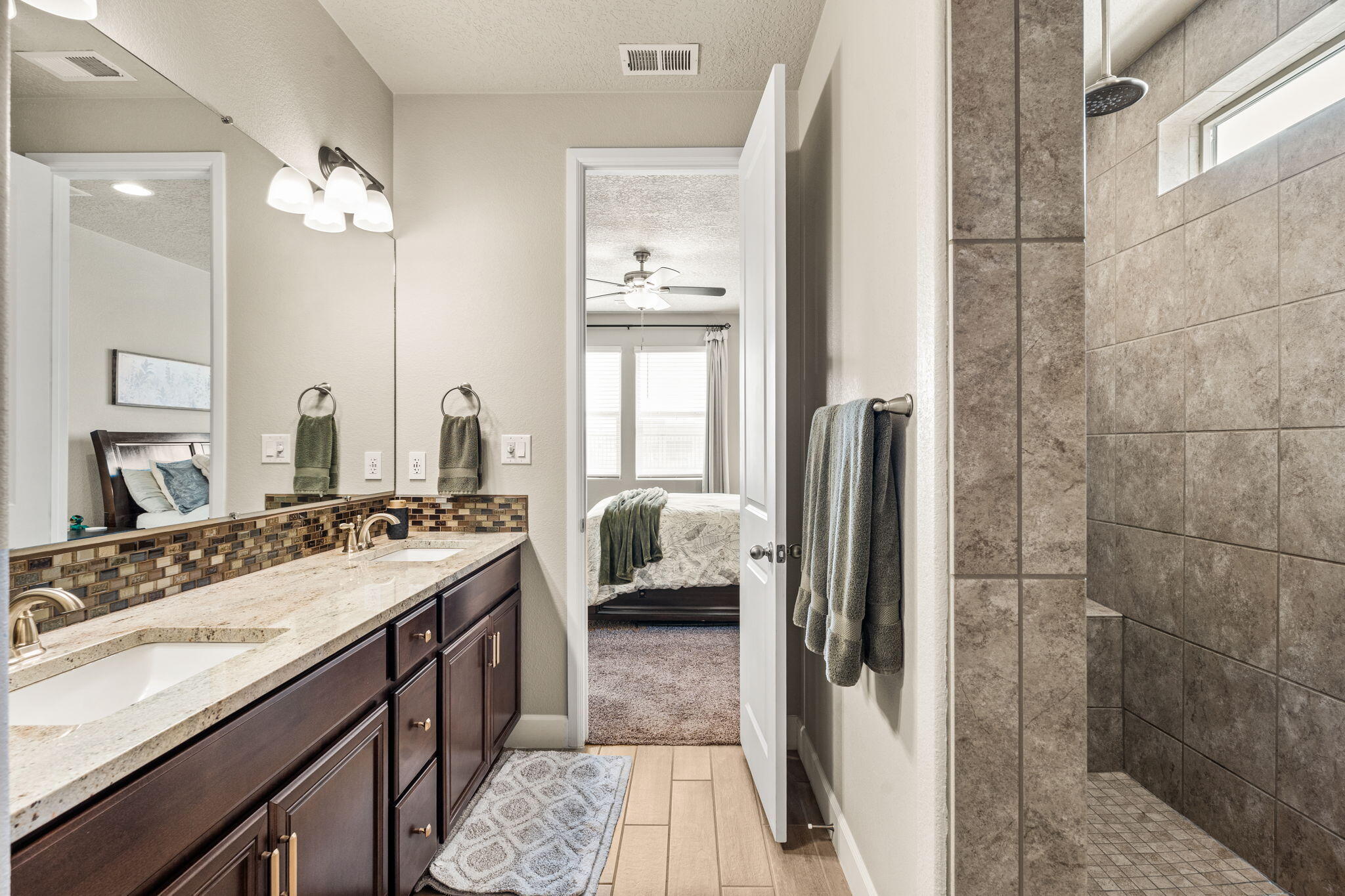 6216 REDROOT Street NW