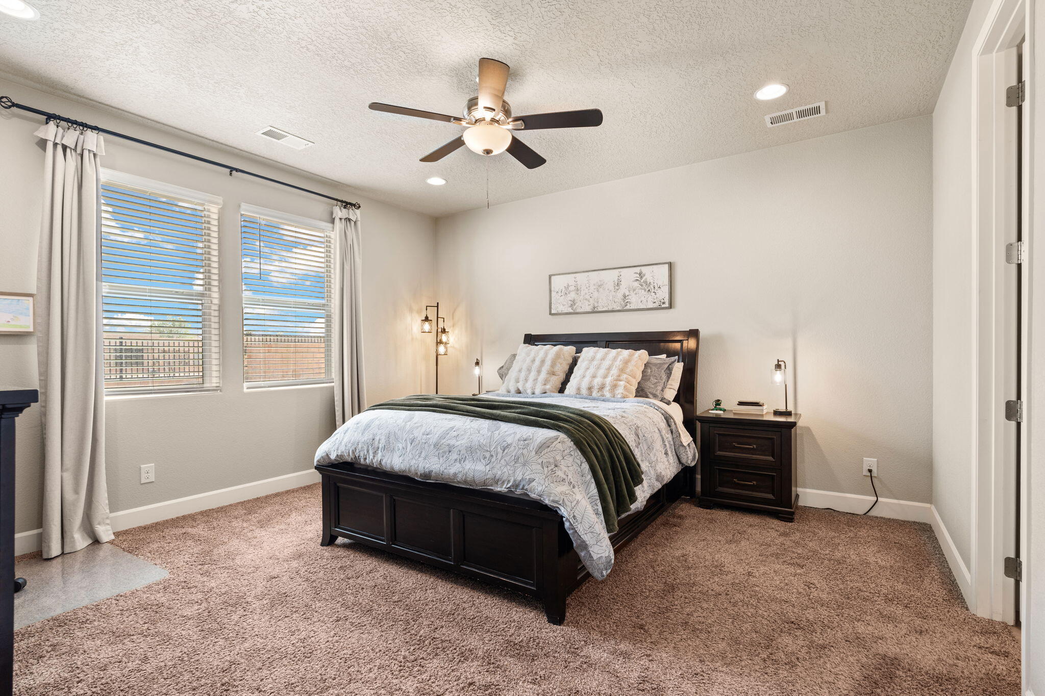 6216 REDROOT Street NW